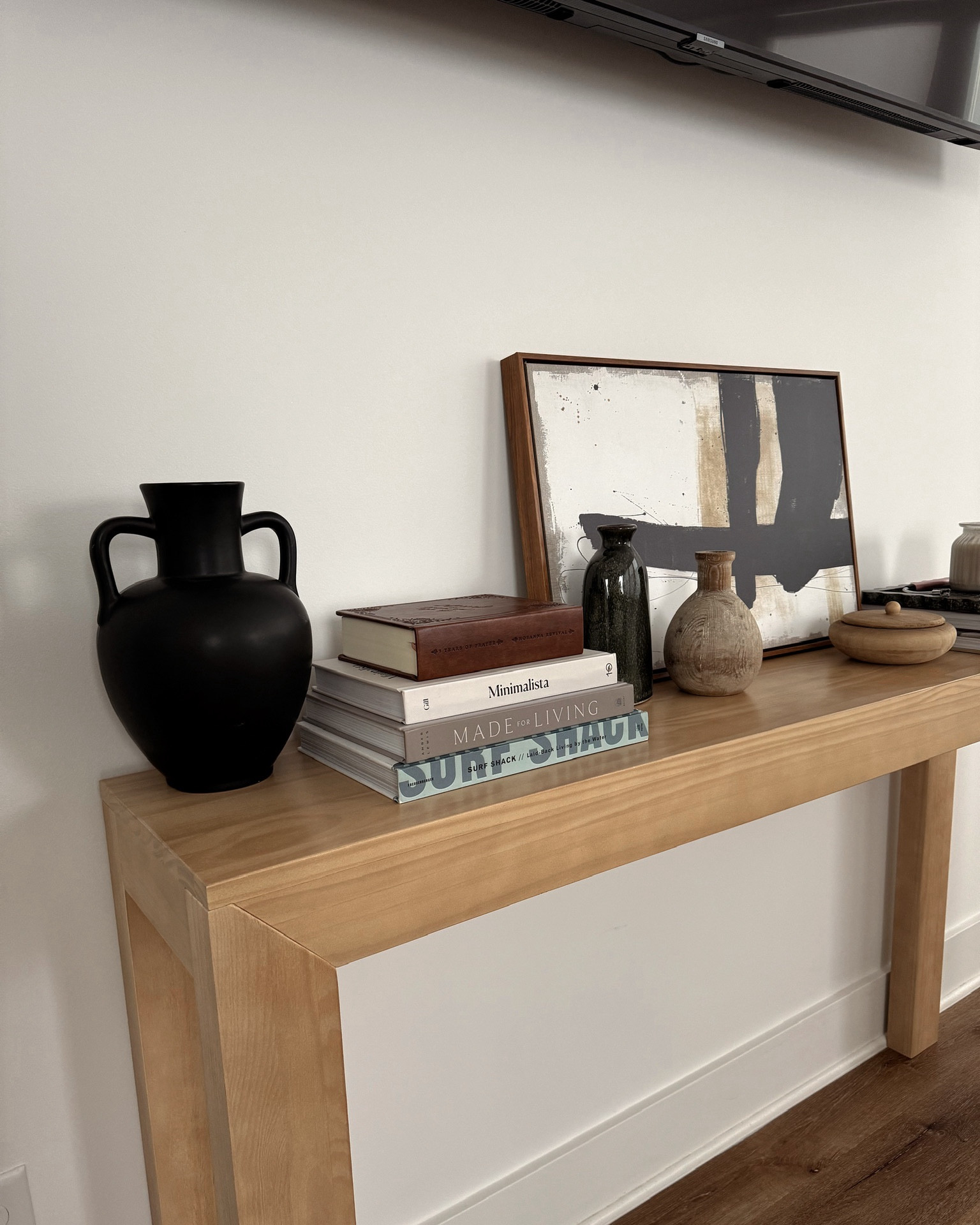 Master bedroom console table decor

#LTKHome #LTKStyleTip #LTKFamily