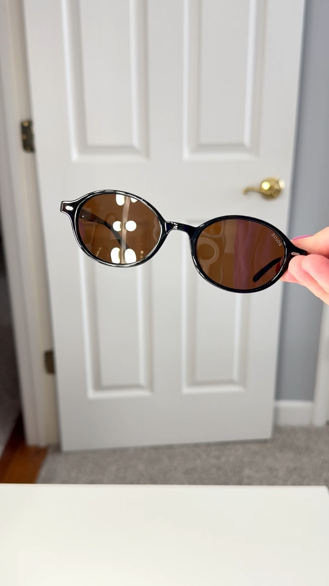 Trendy 90s sunglasses!  This is my favorite sunglasses company. Lightweight and durable!  Comfortable!!  