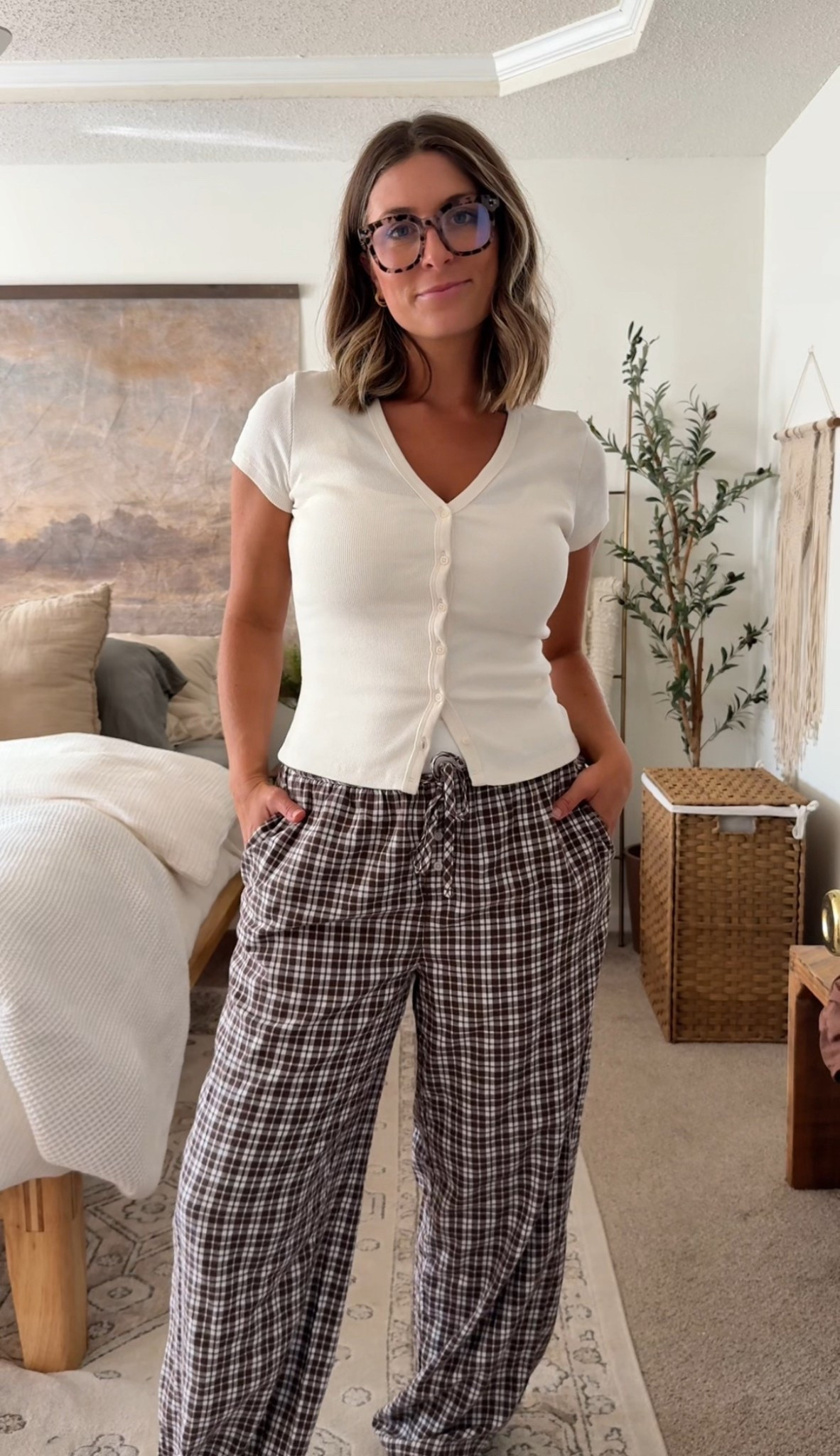 Cute but cozy outfit to wear at home!! Love these checkered brown pajama pants. They are so cozy and perfect for fall! I’m wearing a size medium in the pants and a small in the top! 



#LTKStyleTip #LTKSeasonal #LTKFindsUnder50