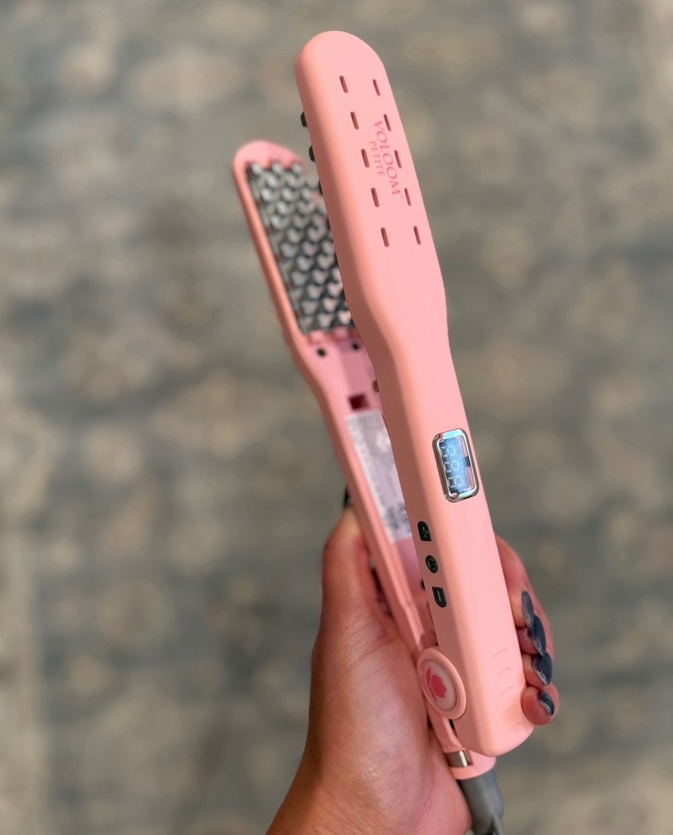 If  volumizing products don’t work for you, this tool is for you. Instant VOLUME!! 
Currently on sale.

#LTKSaleAlert