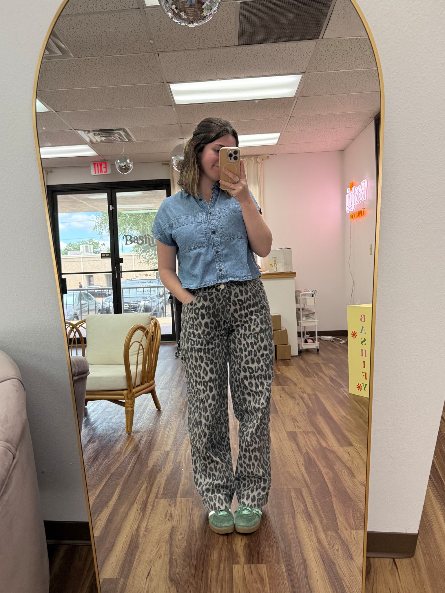Daily outfit!! 
Madewell denim top (old but linked similar)
Damson Madder leopard cargo pants 
Gola green sneaker 

#LTKxMadewell #LTKStyleTip