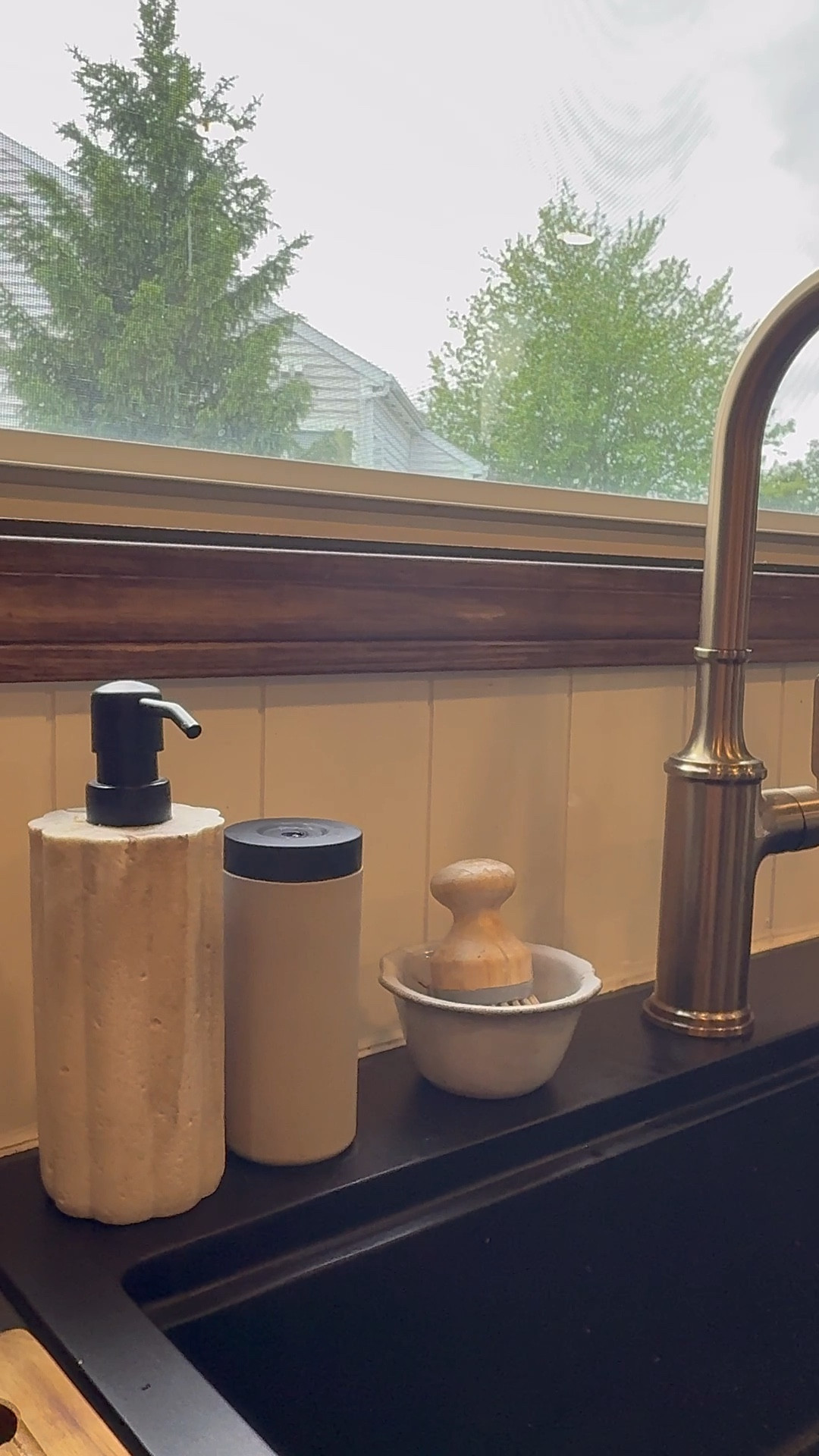 Mismatched kitchen soap dispensers! The dish soap is my favorite!! 

#LTKSaleAlert #LTKHome