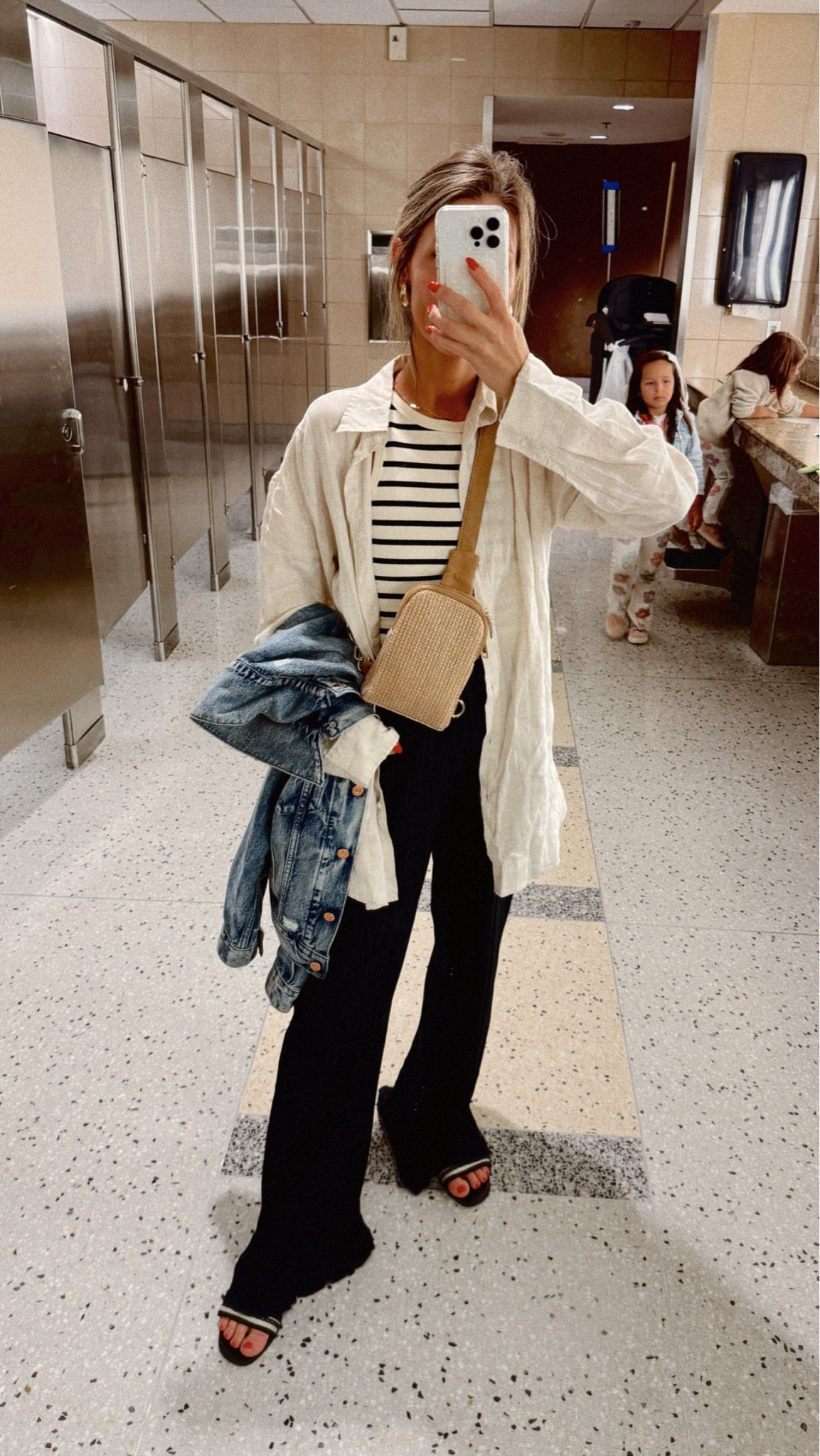 Love these Walmart plisse pants and striped tank from H&M!!
Xs pants
Small top
Target sandals
Xs linen shirt 


#LTKstyletip #LTKtravel #LTKfindsunder50