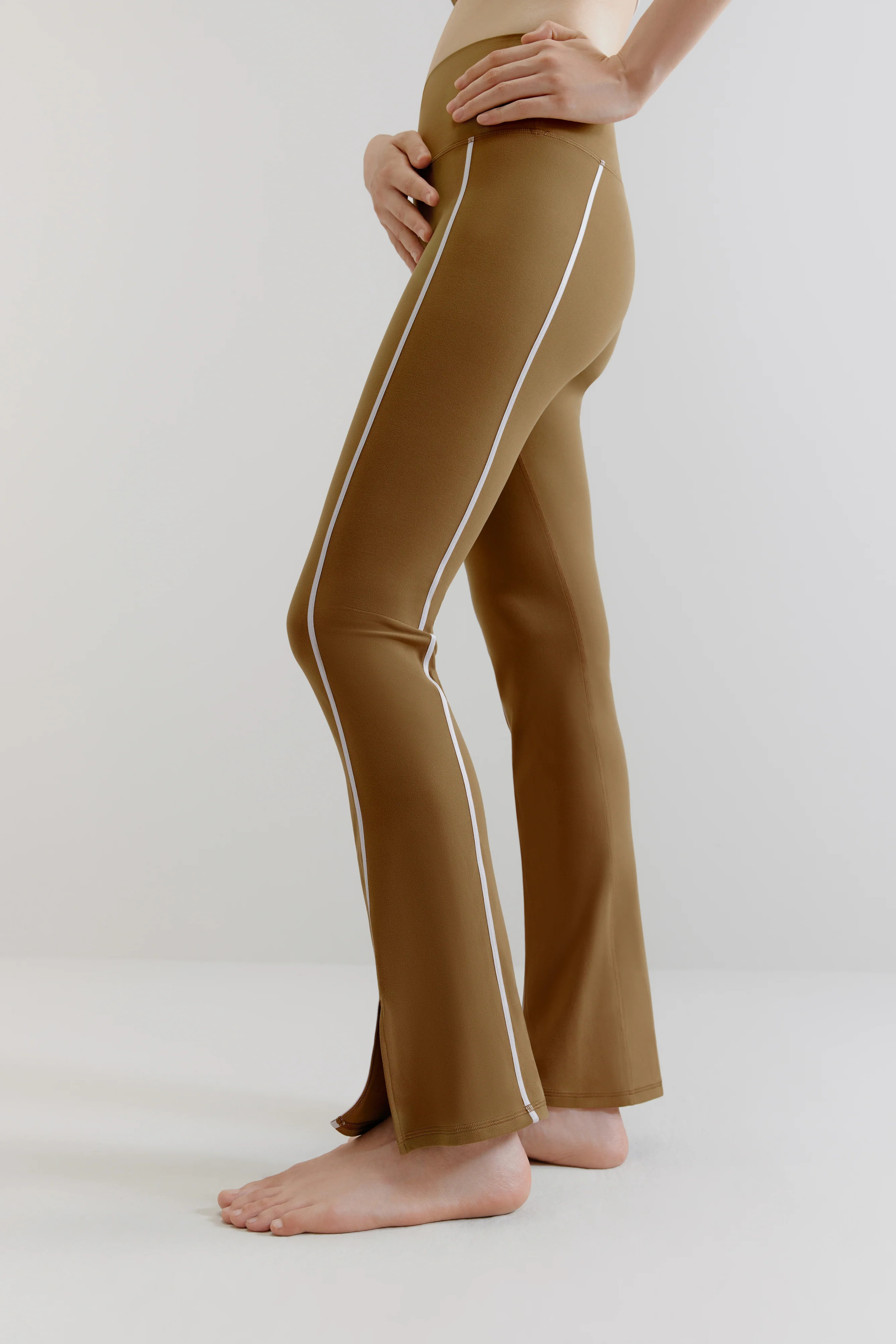 Dance Flare Leggings | NEIWAI