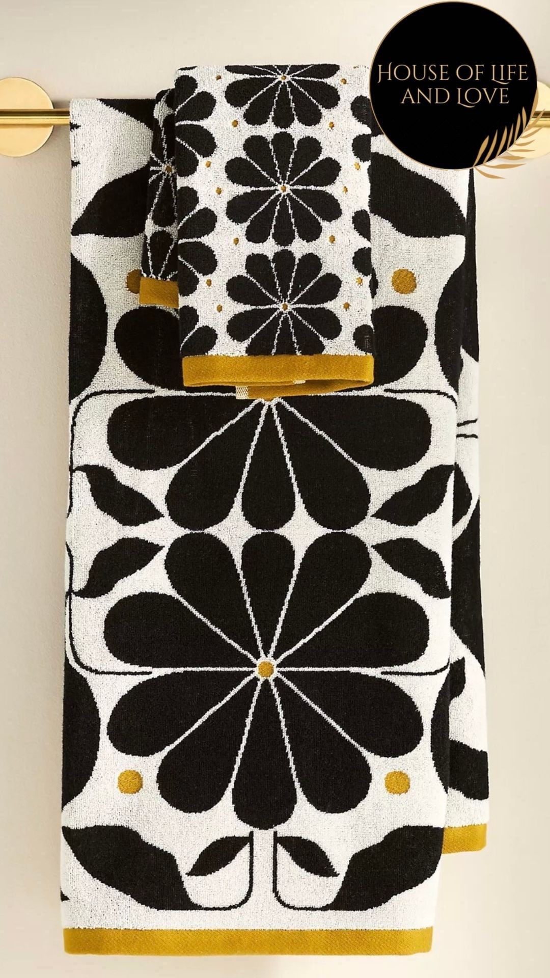 Hand towels

#LTKmomlife #LTKHome #LTKselfcare