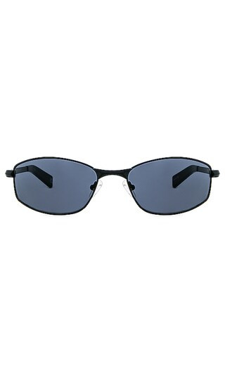 Star Beam Sunglasses in Matte Black | Revolve Clothing (Global)
