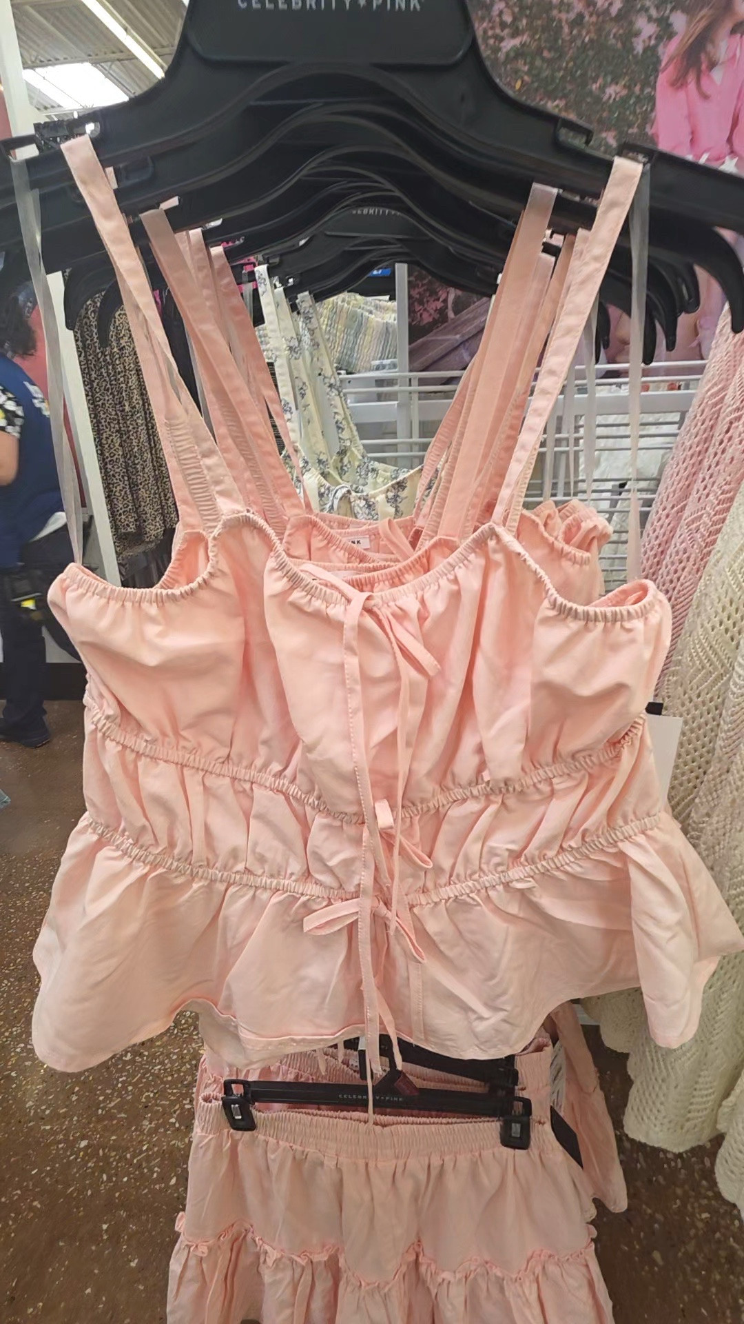 Celebrity Pink

#LTKSeasonal