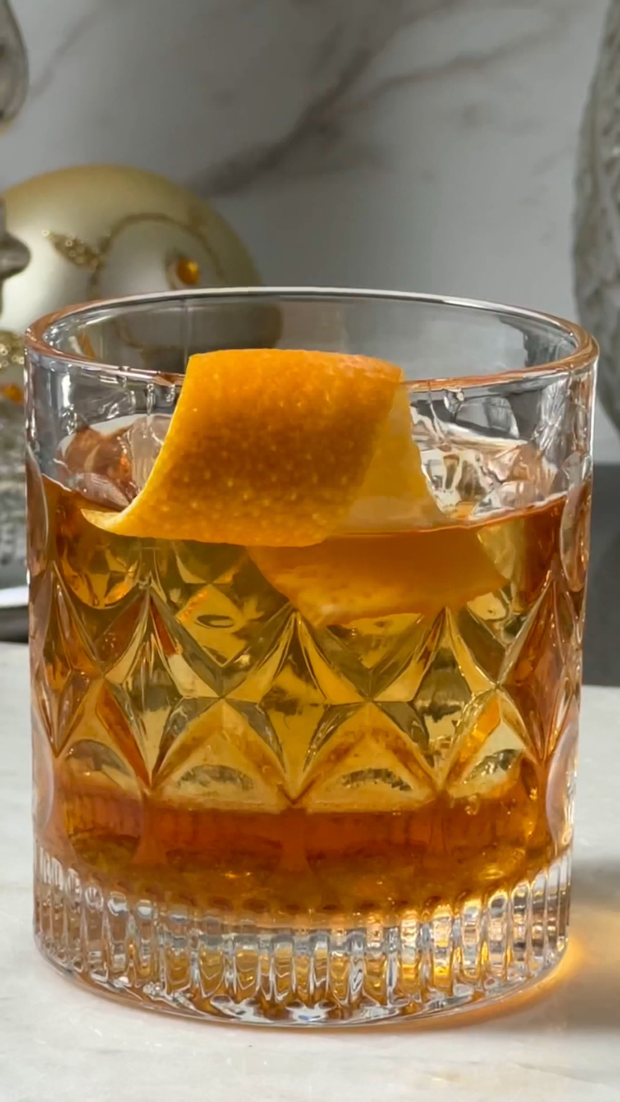 BLOOD ORANGE OLD FASHIONED 
2 oz.  Bourbon
0.5 oz.  Blood Orange Liqueur
1 oz.  Amaro

#LTKVideo #LTKhome #LTKparties
