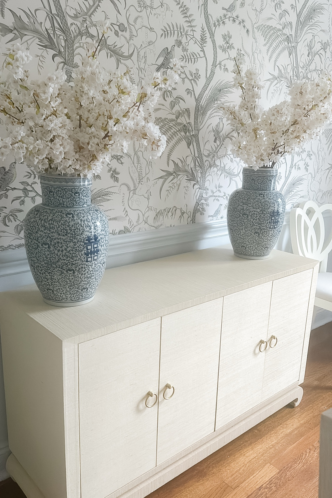 Sideboard, dining chairs, home decor on sale, furniture sale

#LTKSaleAlert #LTKHome