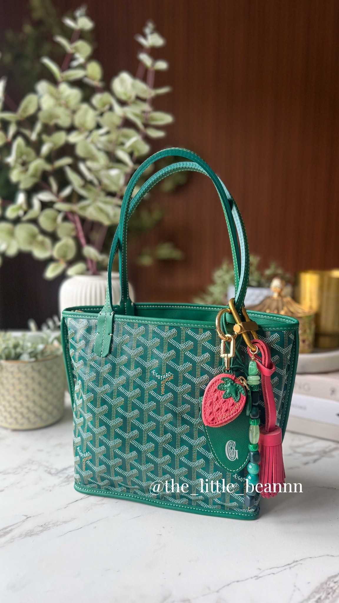 The bag insert is from bagandsense! I
can’t link it here, but visit their website and use code LITTLEBEAN for a discount! 