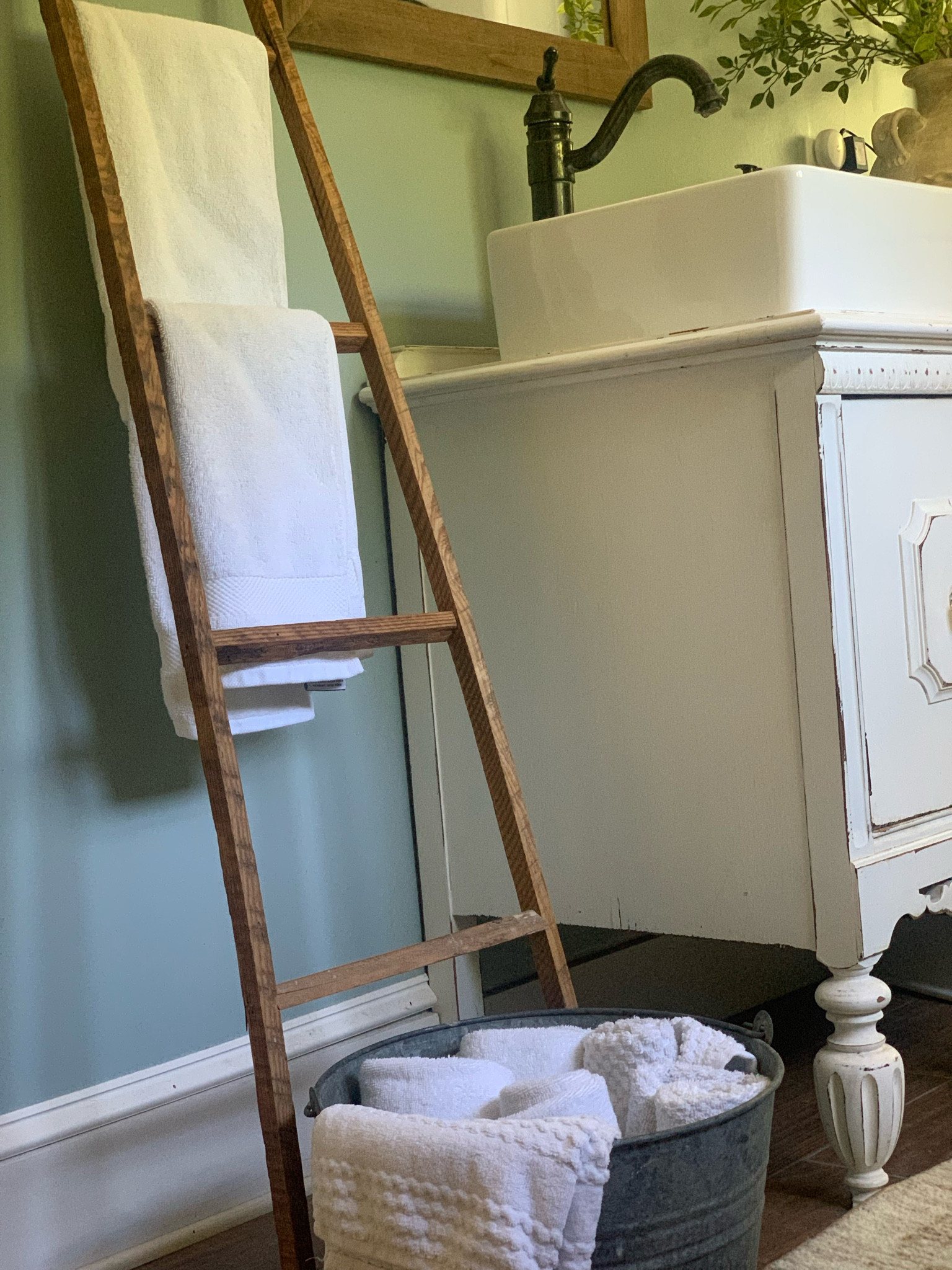 Towel Displays 

I love this antique ladder and basin to store and display my hand towels 



#LTKStyleTip #LTKSummerSales #LTKHome