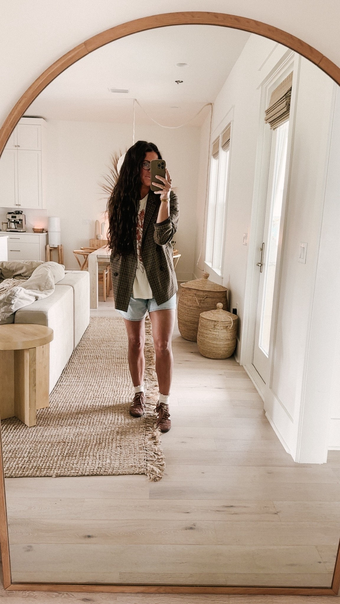 Cutie little vibe today 🤎🤎

#LTKBeauty #LTKStyleTip #LTKTall