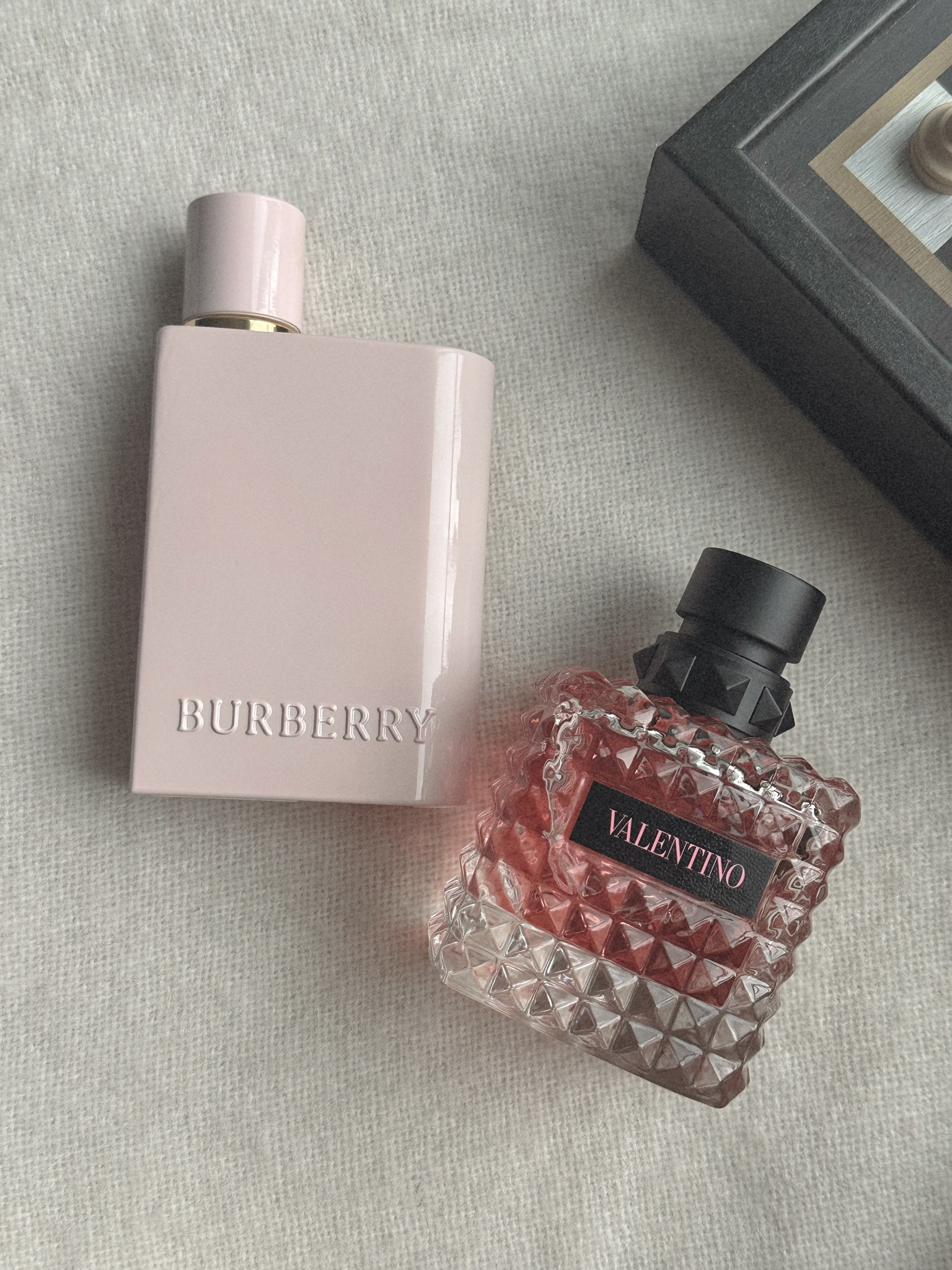 Affordable perfume favorites that I love for everyday wear. 

Burberry - marshmallow sweet for daytime 

Valentino - sultry sweet for nighttime 

#perfumefav #perfumes #sephoraperfumes #giftsforher #perfumesforher #sweetperfumes #affordableperfumes #affordablefragrance #fragrancefavorites #valentinoperfume #bestperfumes 


#LTKHoliday #LTKbeauty #LTKGiftGuide