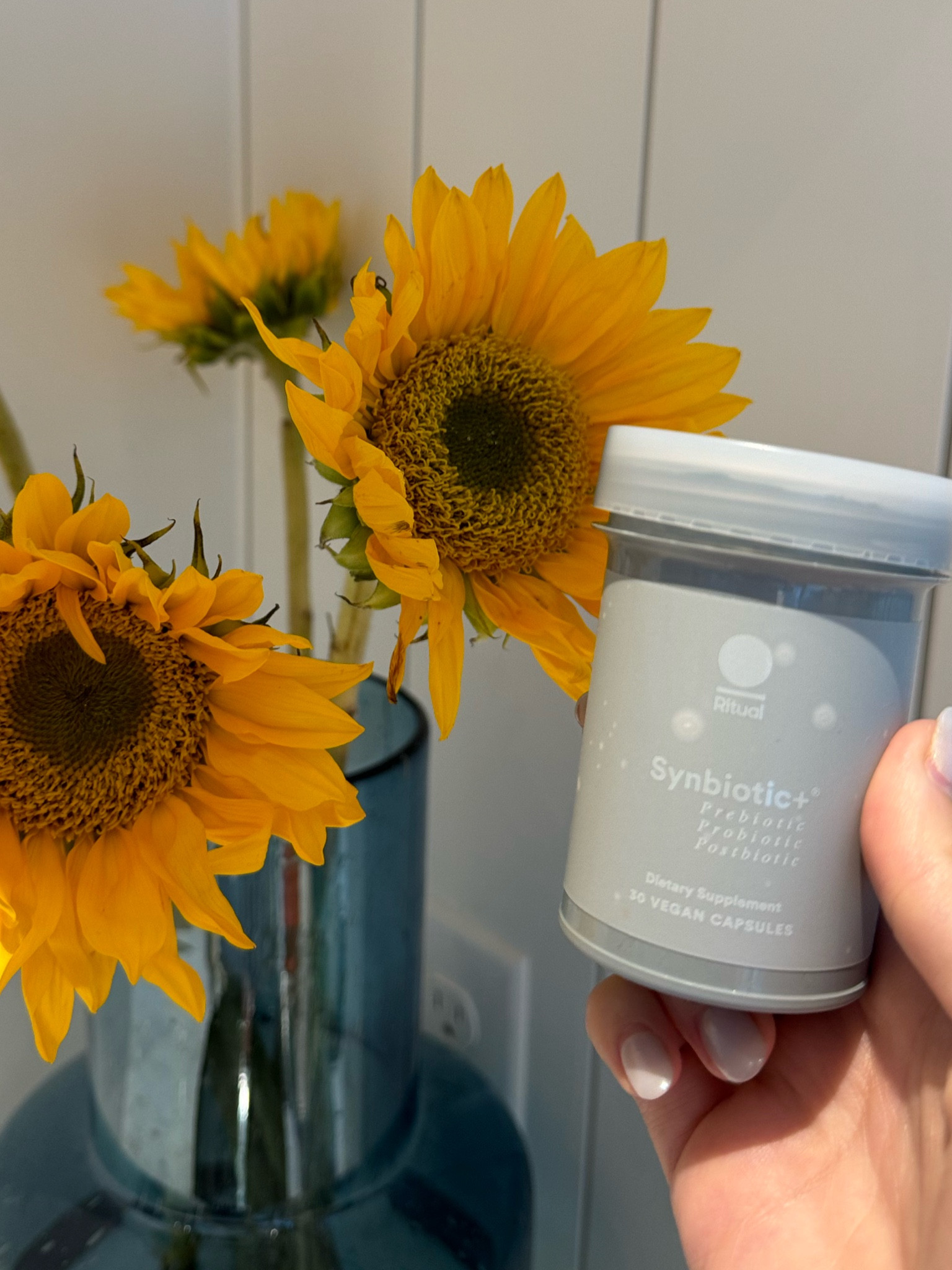 Save up to 40% off when you bundle your fav supplements from @ritual during their Labor Day sale! 🌻 #ritualpartner