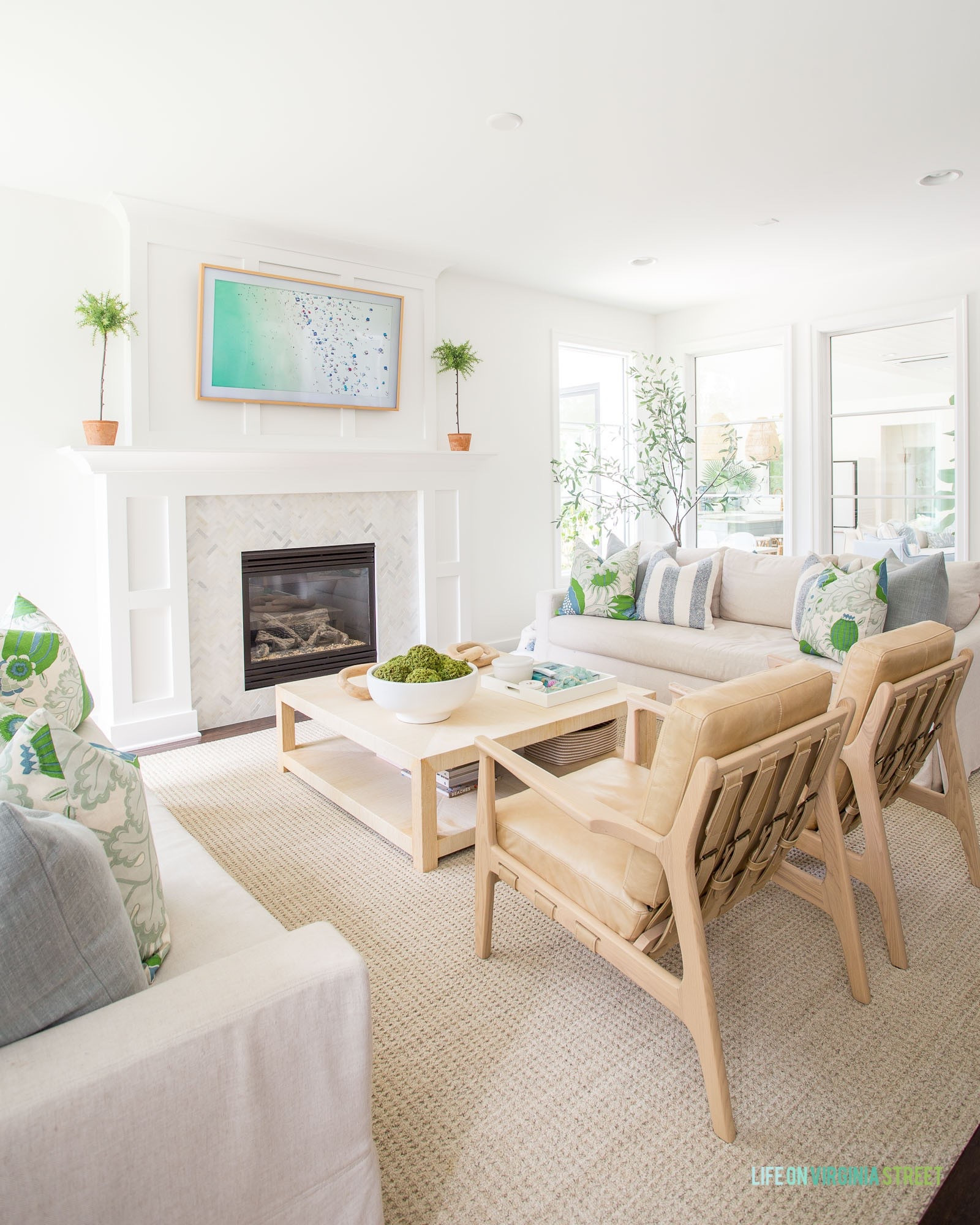 Modern Coastal Living Room 🙌🏻🙌🏻