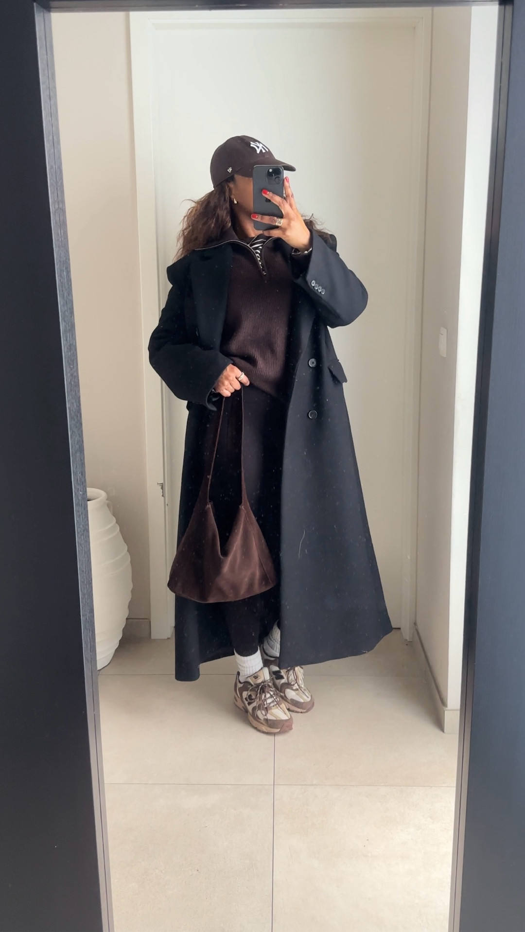 this comfy outfit in my favorite H&M leggings is all you NEED! 