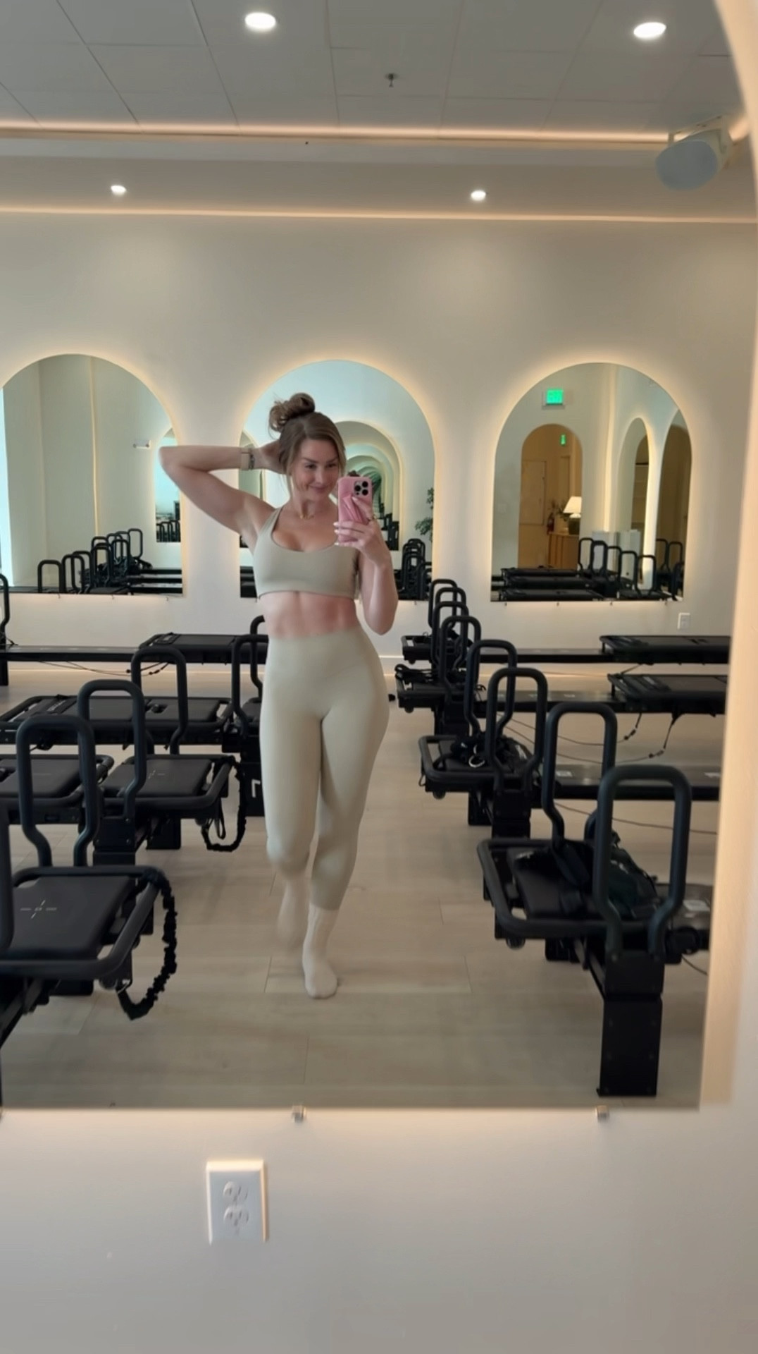 Pretty in neutral today🤍

Wearing M top, S bottom

#LTKStyleTip #LTKActive #LTKFitness