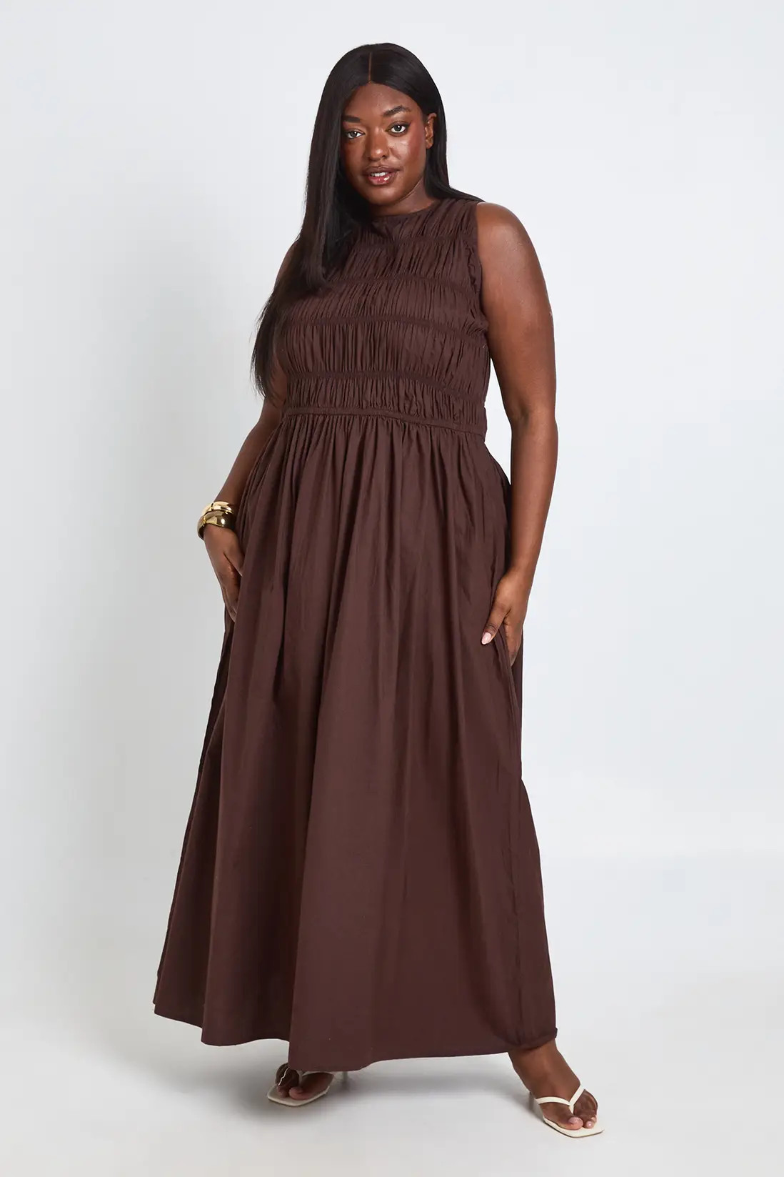 Chocolate boohoo Plus Cotton Poplin Shirred Maxi Dress | PrettyLittleThing USA | PrettyLittleThing US