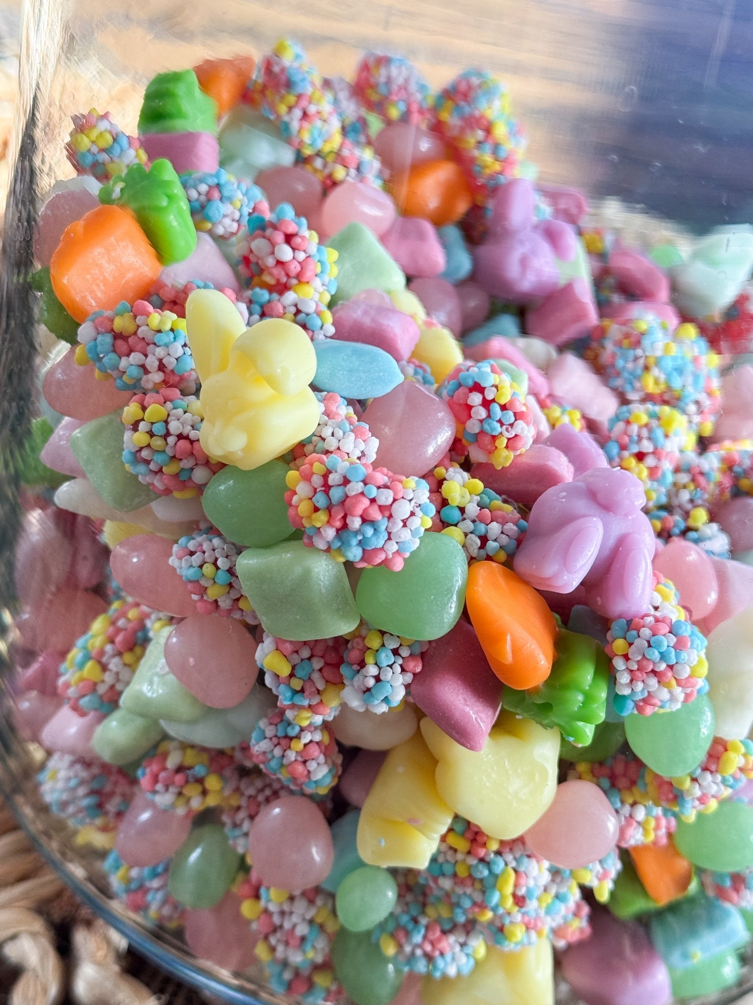 My favorite spring & Easter candy salad — these flavors all go so well together + the aesthetic. 

Candy Salad - Easter Candy - Spring Decor 

#LTKParties #LTKSeasonal #LTKHome