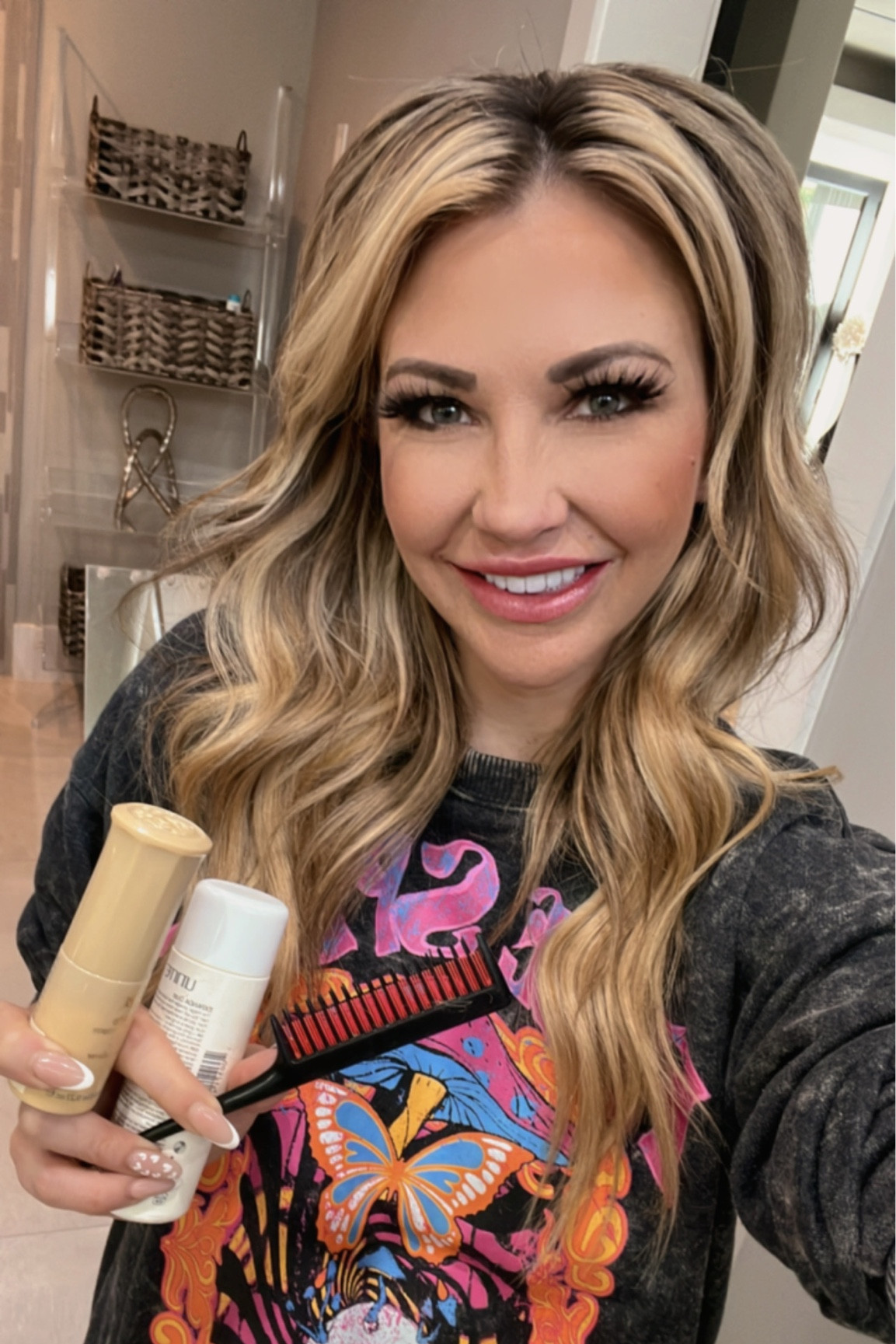 My “big hair” secrets — volume powder & tease brush! Also linking my favorite curling iron  



#LTKFind #LTKbeauty #LTKunder50