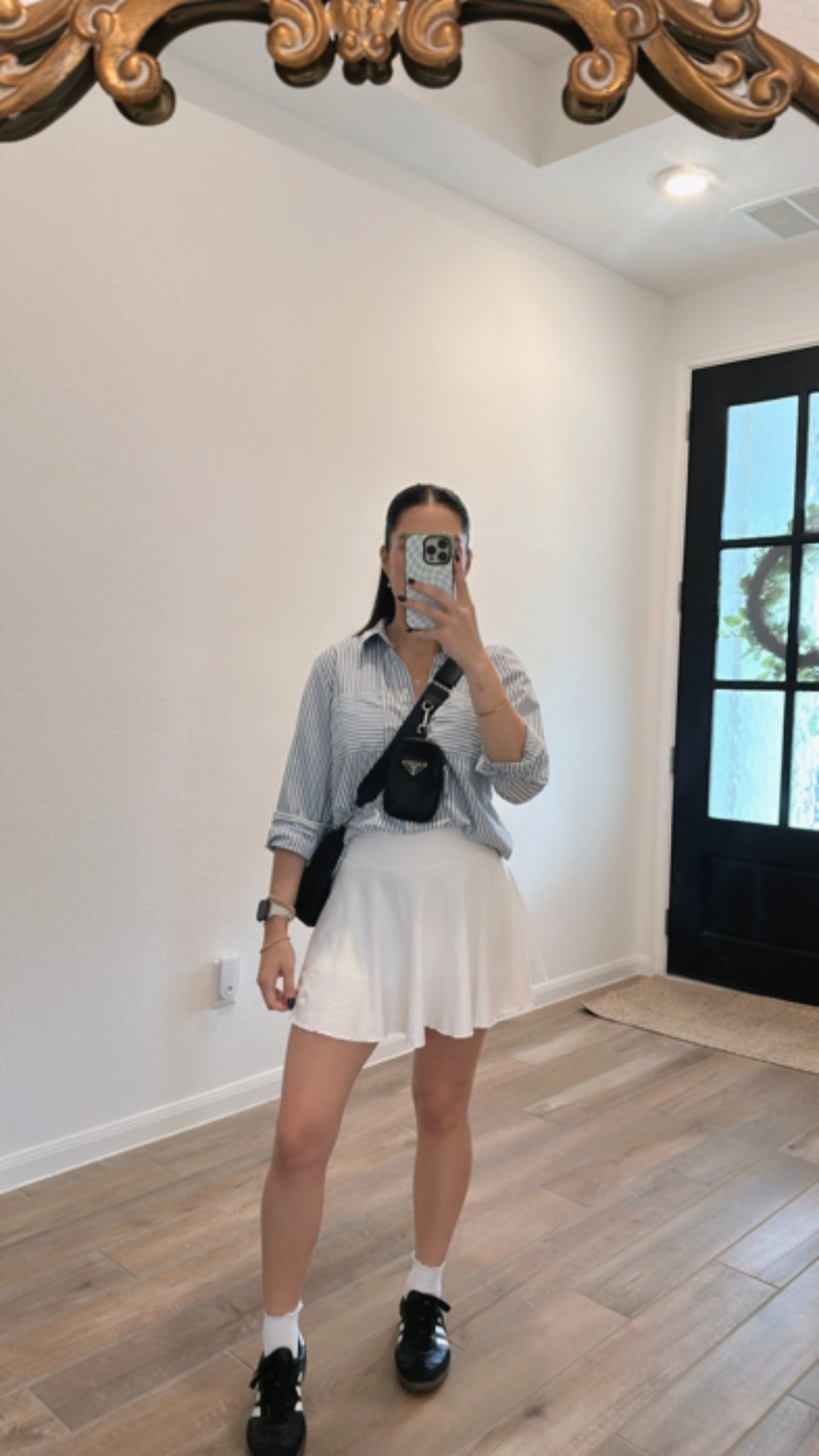 Casual outfit 👟

#LTKShoeCrush #LTKFindsUnder50 #LTKStyleTip