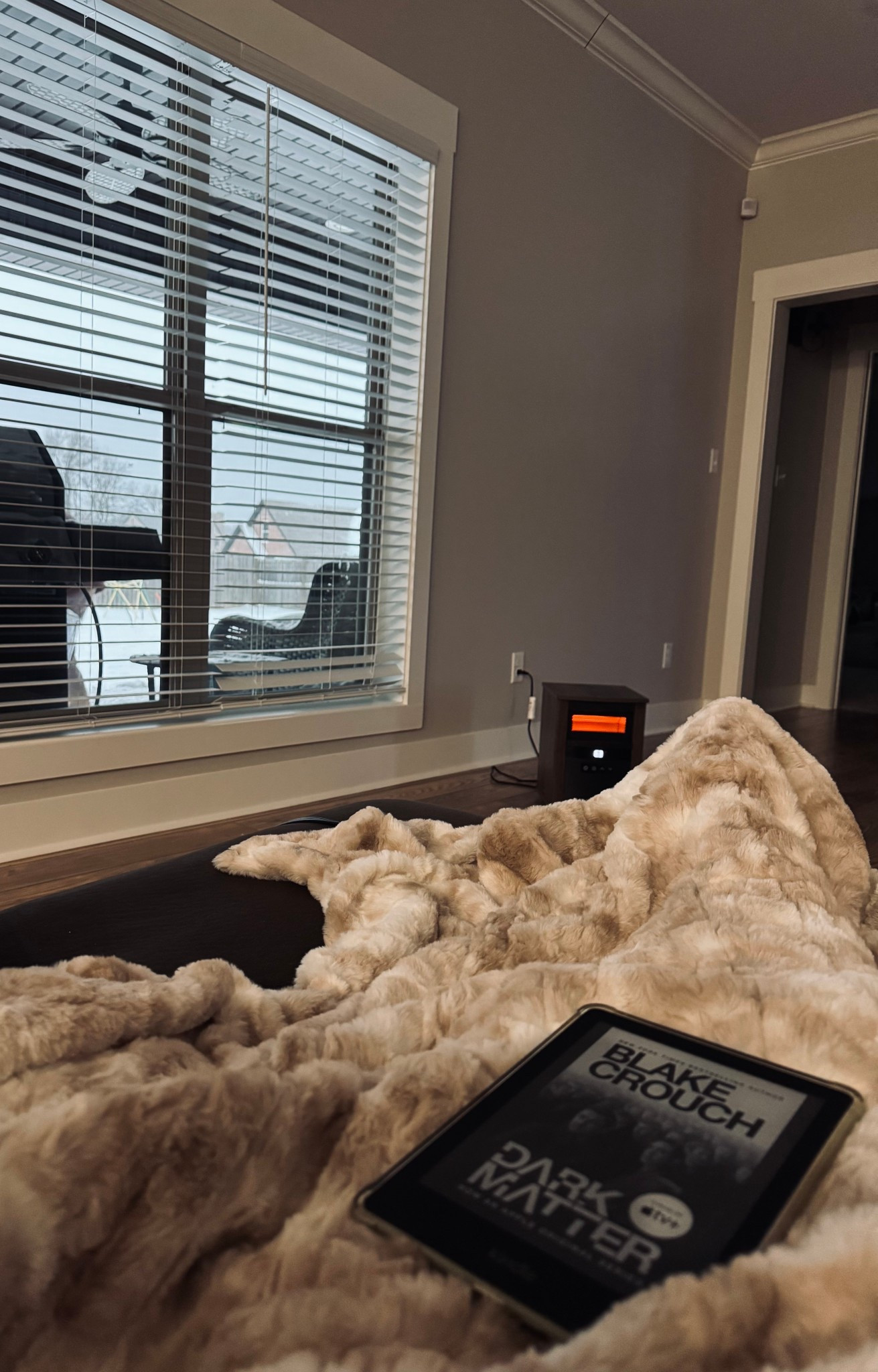 snow day essentials 🌨️

heated blanket, heated throw, heater, space heater, kindle, books, bookish

#LTKHome #LTKdayinmylife #LTKSeasonal