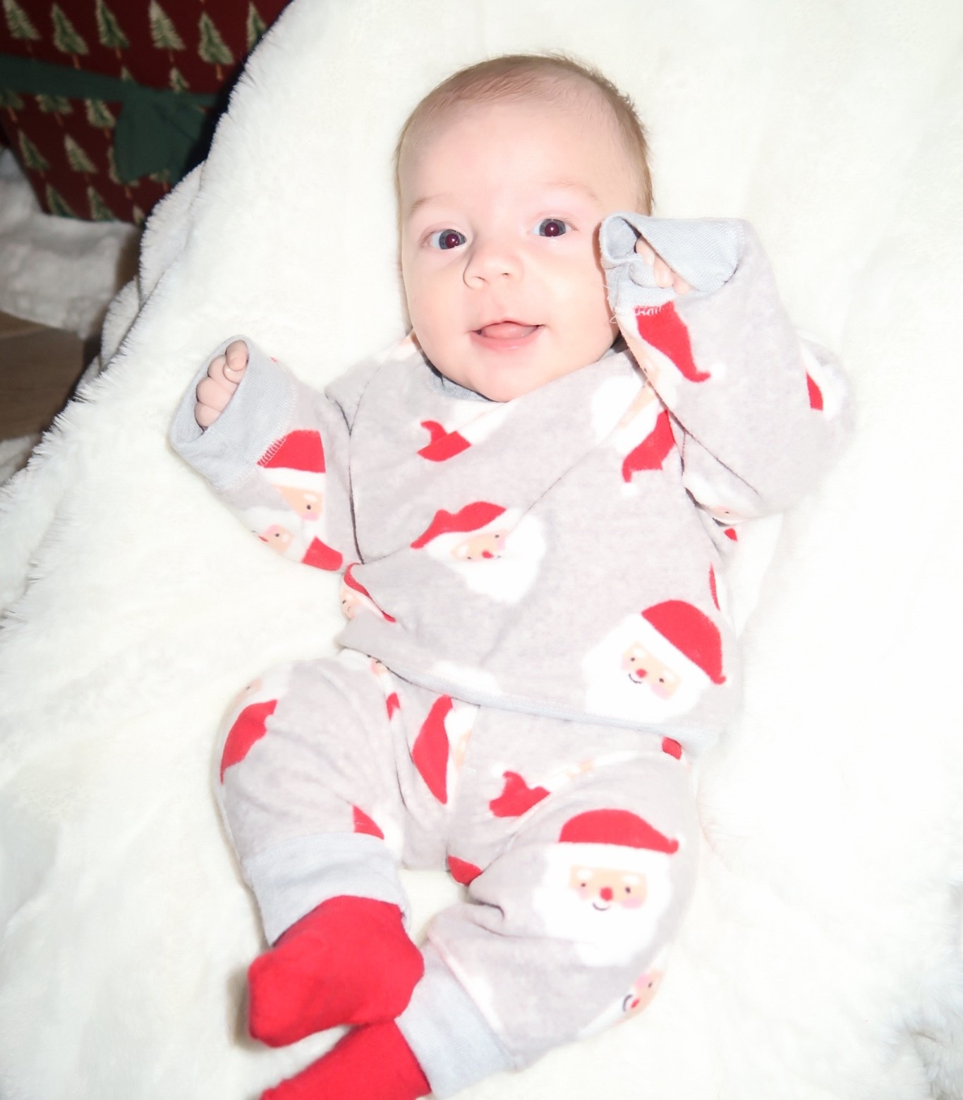 Santa baby sweat set! 

#LTKootd #LTKmomlife #LTKSaleAlert