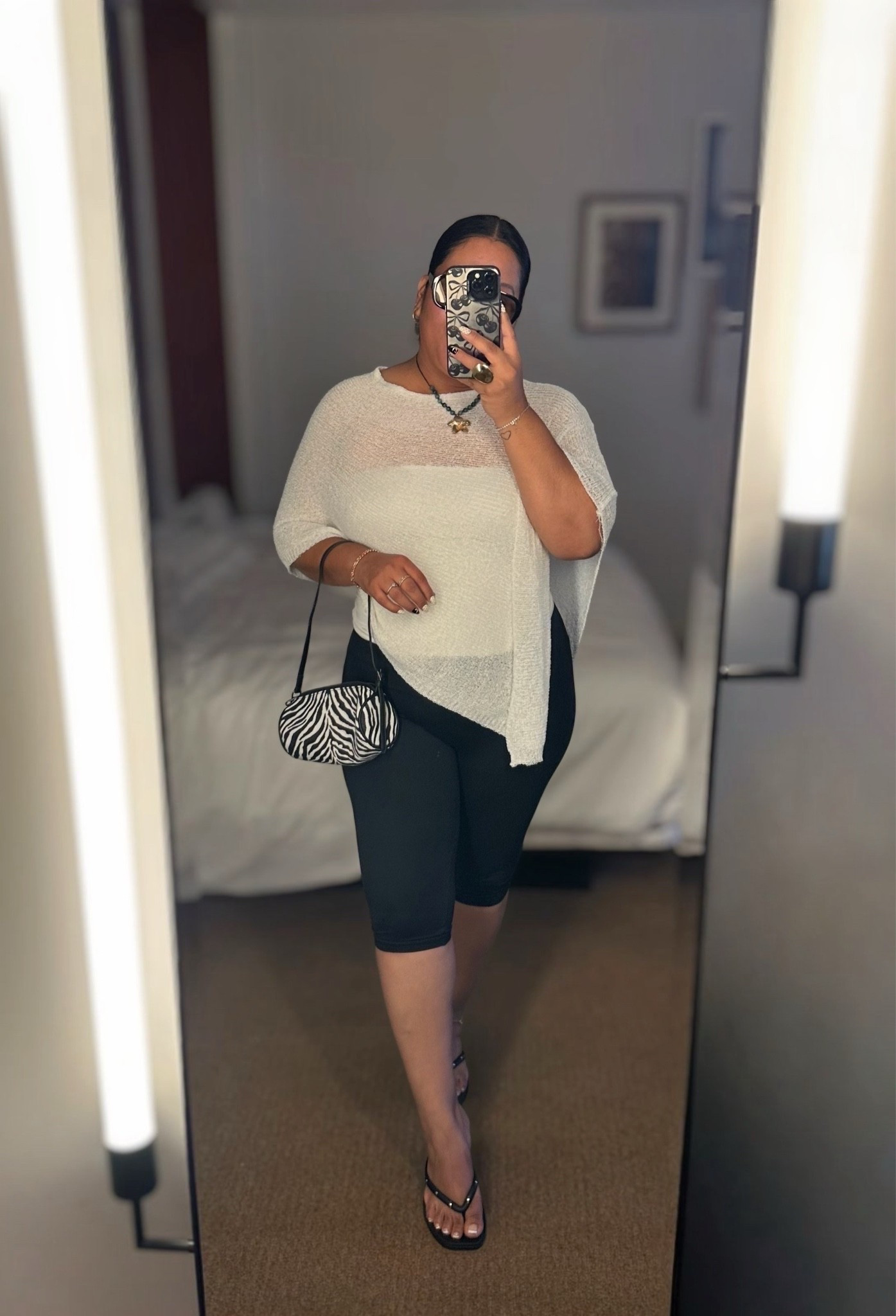 Capri moment 🖤

#LTKootd #LTKMidsize #LTKSaleAlert