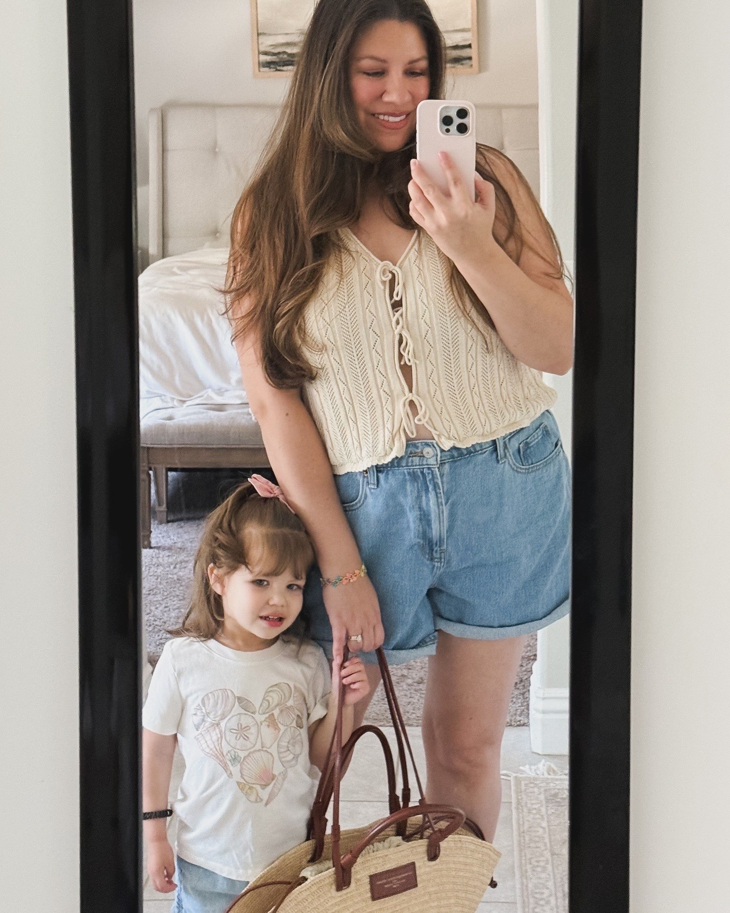 Comfy mom outfit


#LTKOver40 #LTKMidsize #LTKFindsUnder50