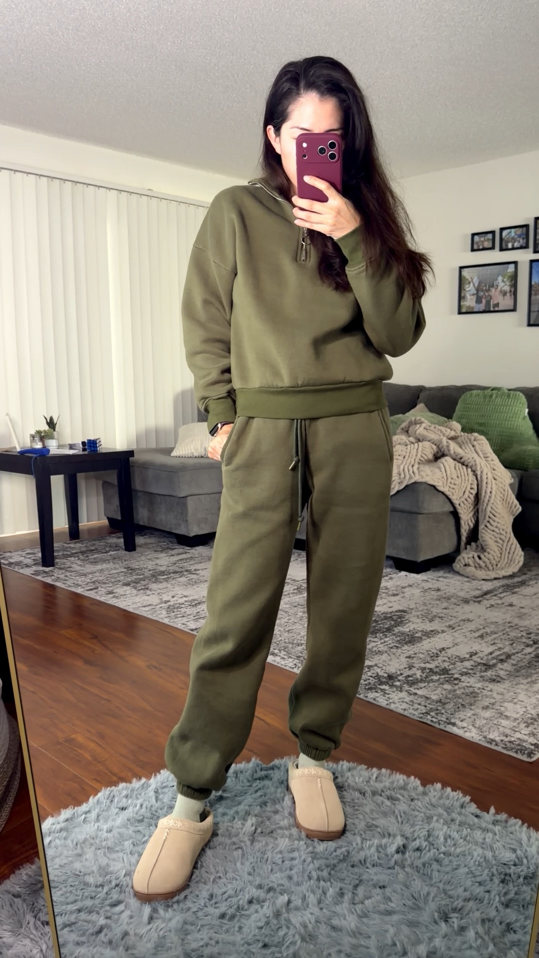 Cozy, soft and comfy slippers, these Dearfoam slippers are on sale right now on Amazon. Also this set is so warm and these slippers keep my feet nice and snuggly perfect for super cold days.

#comfyslippers #cozyslippers

#LTKmorningroutine #LTKmomlife #LTKOver40