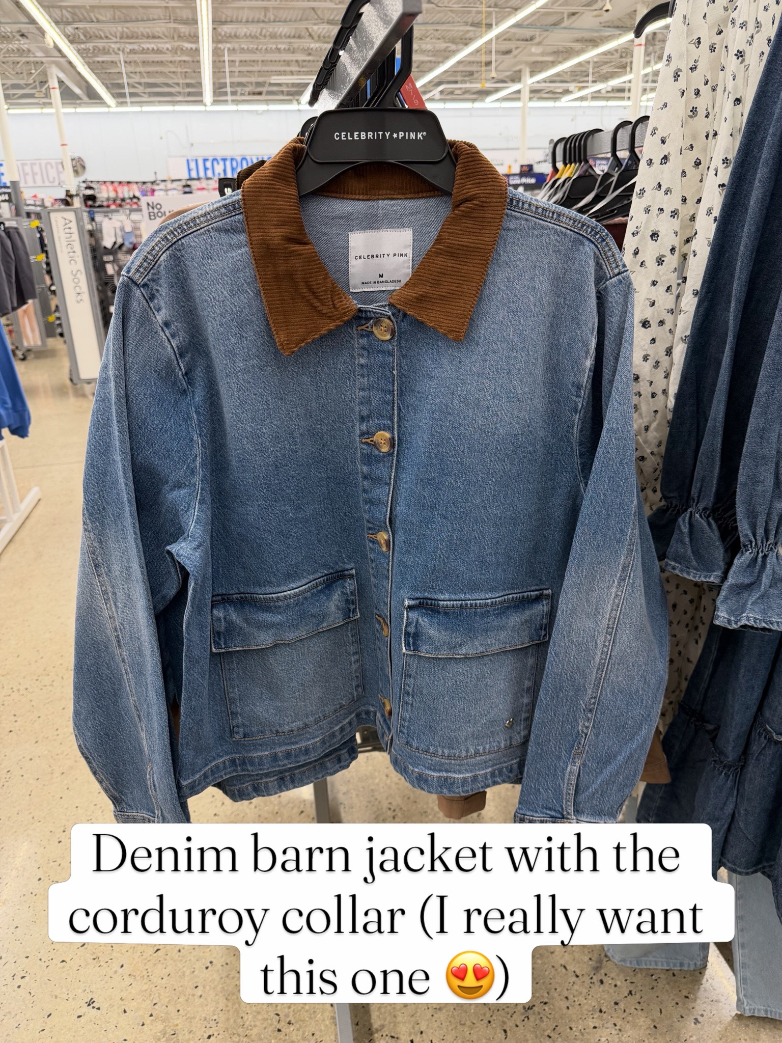 This brand makes some of my favorite denim jackets at Walmart, I have two from past seasons on rotation and might need to add this one because of the corduroy collar! Fits tts.