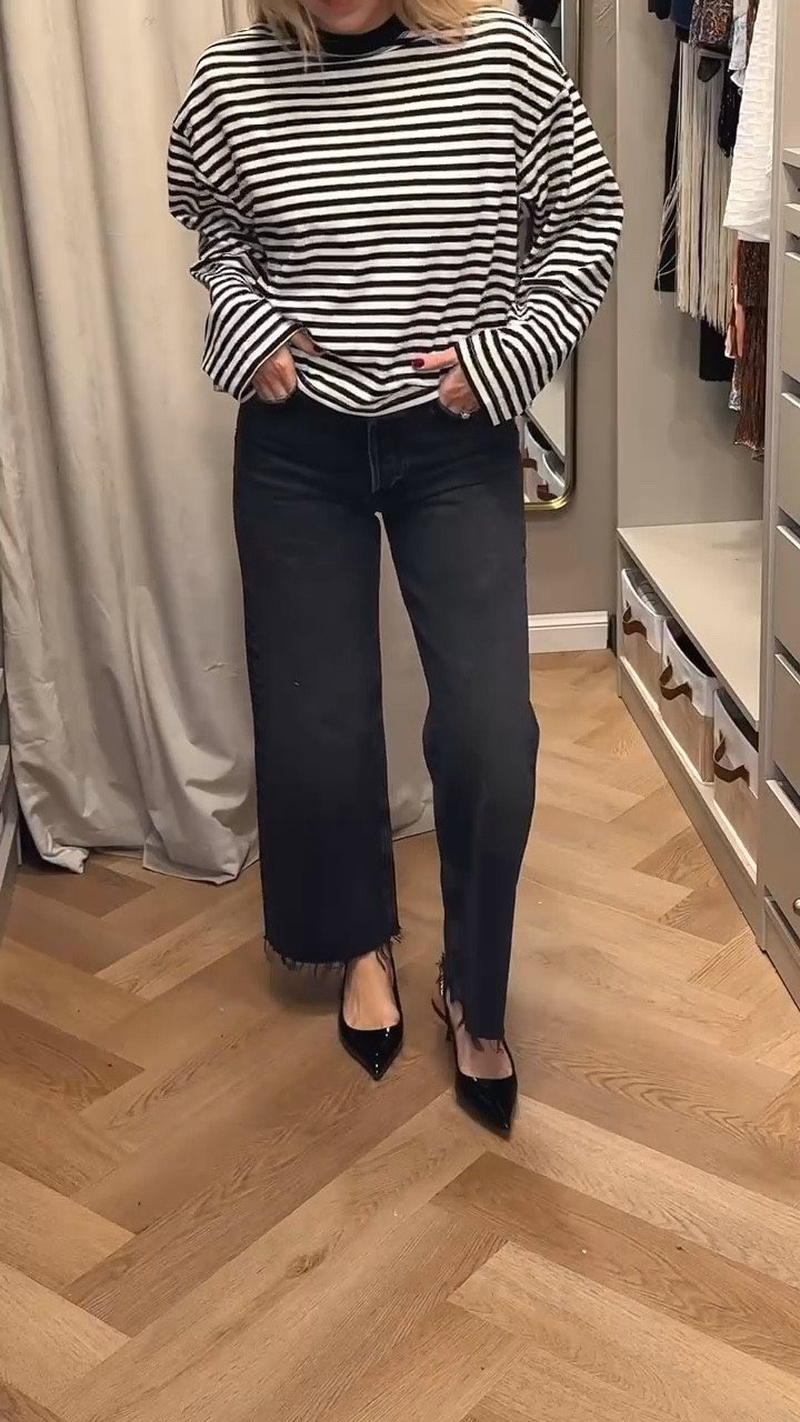 Stripe tee
Black jeans
Cropped wide leg black jeans 


#LTKootd #LTKdayinmylife #LTKSeasonal