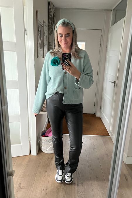 Ootd  - Saturday. Light turquoise soufflé knit Uniqlo cardigan over a polkadot t-Shirt (old, HEMA), dark turquoise flower brooch, straight faux leather pants (old Zara), Skechers chunky sneakers. 



#LTKmidsize #LTKeurope #LTKstyletip