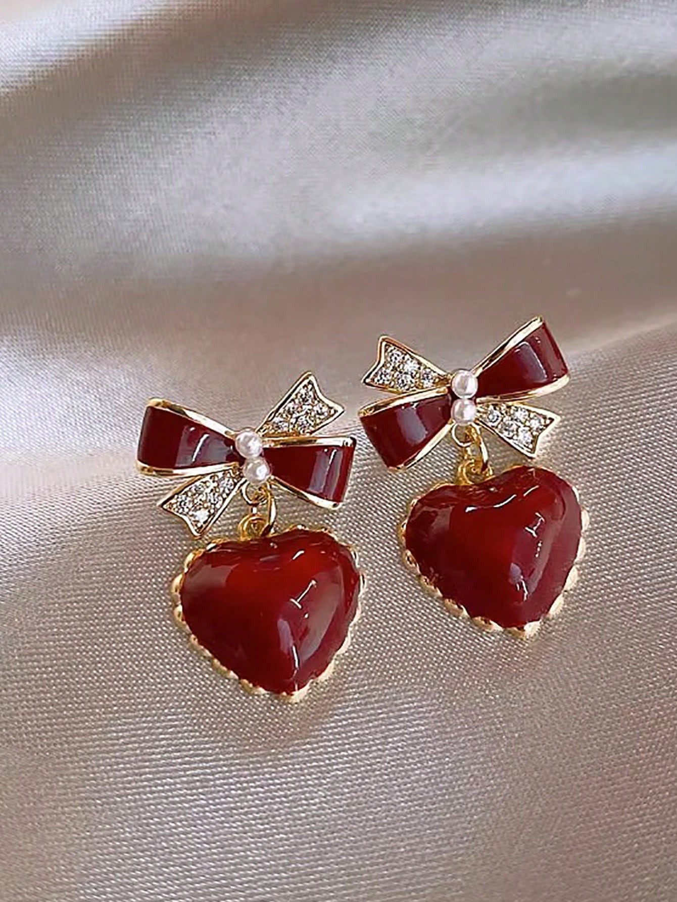 2pcs/set Red Bow & Heart Shaped Ear Studs For Ladies, With Dazzling Rhinestones. Suitable For Dai... | SHEIN