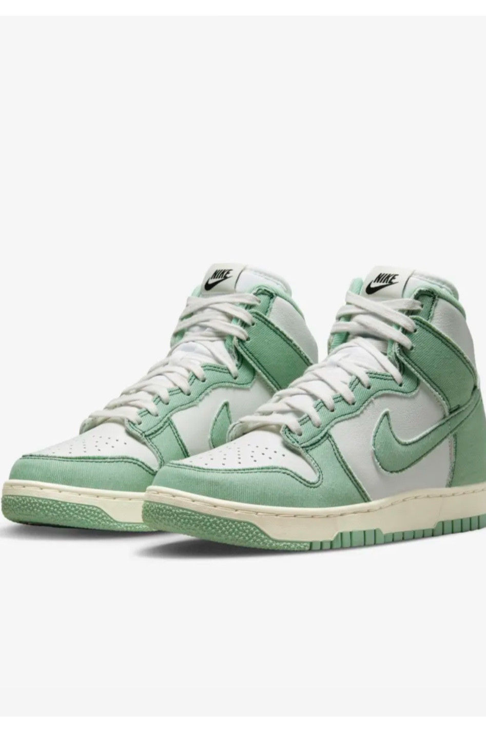 Cutest Nikes! #nikes #shoes #shoeaddict #womensshoes#LTKHoliday

#LTKSeasonal #LTKGiftGuide