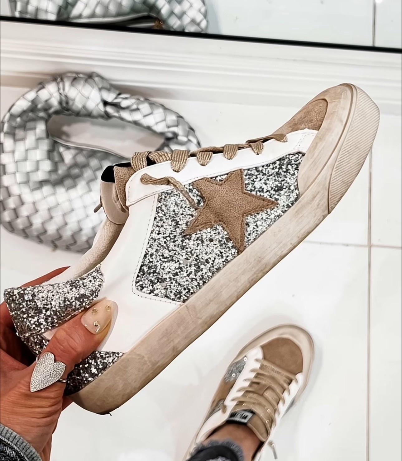 Star Sneakers that I’m Loving!! 🤎 

#sneakers #shoes #momgifts #momstyle #cuteoutfit 

#LTKFindsUnder100 #LTKmomlife #LTKootd