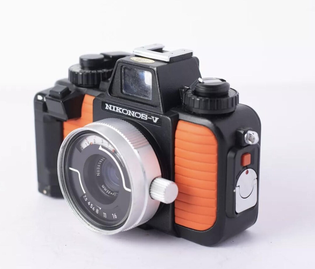 Nikon Nikonos V Underwater Film Camera W/ 35mm F/2.5 - Etsy | Etsy (US)