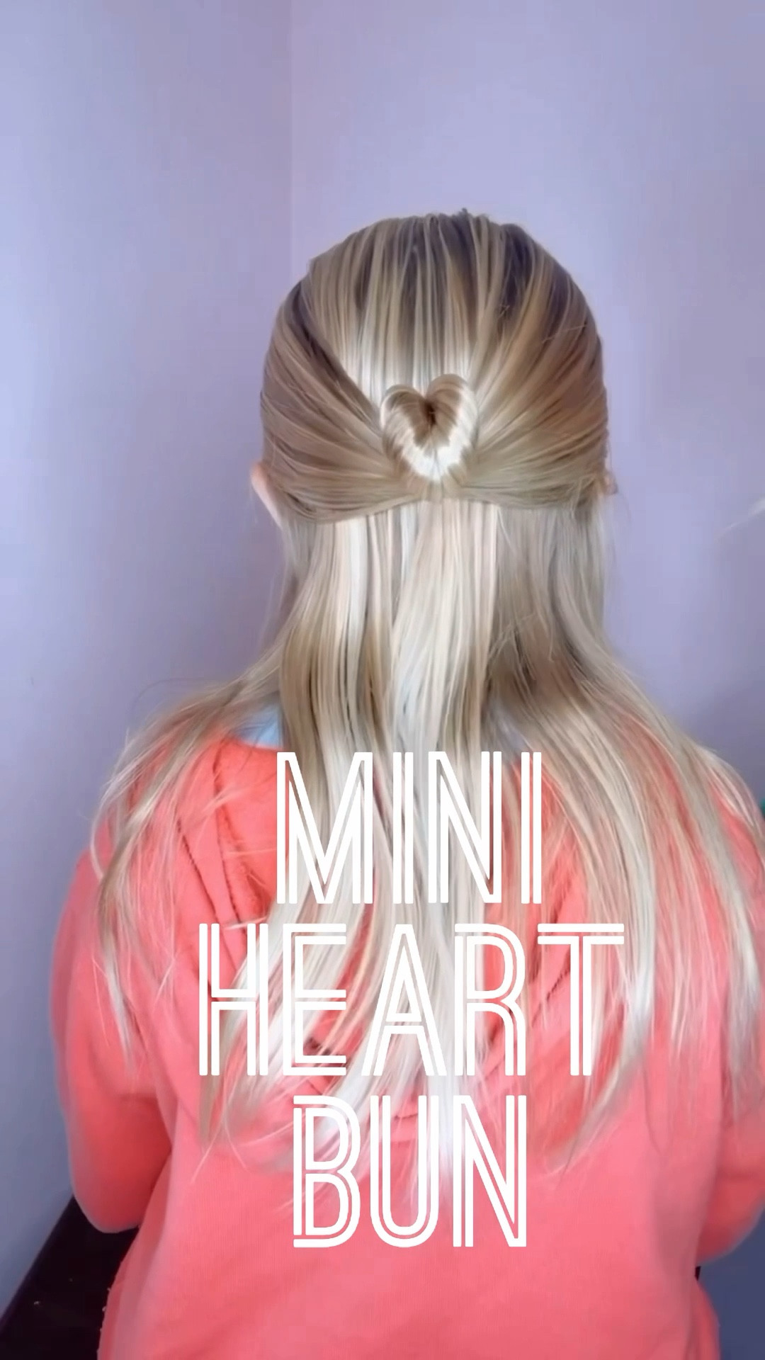 MINI HEART BUN 🩷 Kicking off Valentine’s Day hairstyles with this adorable mini heart bun. I love this one, it’s a really easy one to do and look so adorable. I’m sharing my favorite hairstyle and cream and also hair elastics.
