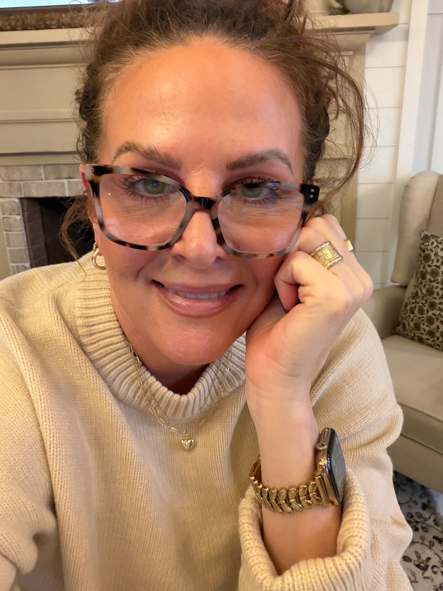 I’ve had this watch band since July and have warn it every day since then. Even to work out and sleep. It hasn’t changed at all. 

Glasses @peepers- Octavia
 Budget friendly Sweater -Cashmere- I sized up to XL

#LTKMidsize #LTKOver40