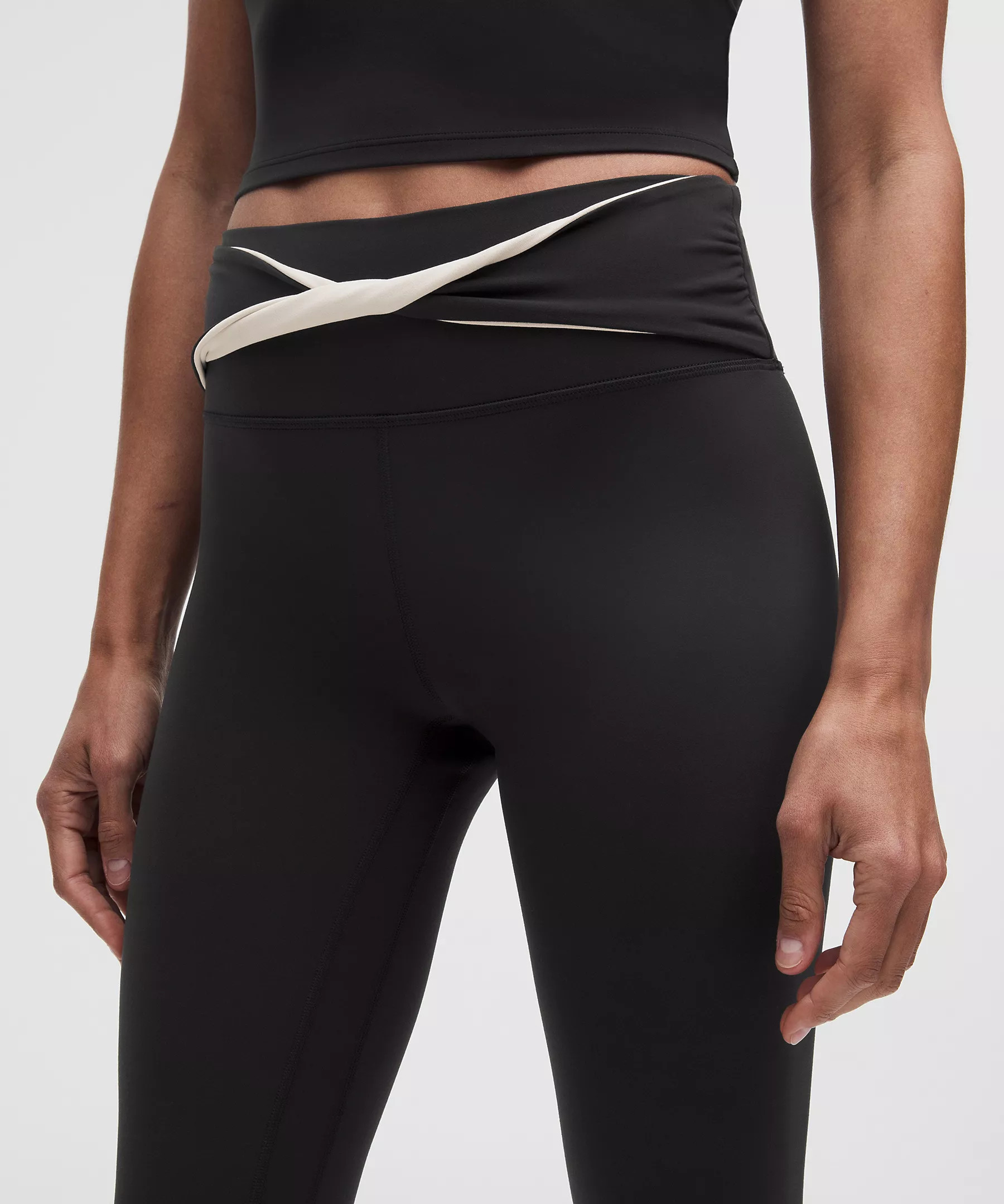 Nulu Twist-Front High-Rise Tight 25" | lululemon (CA)