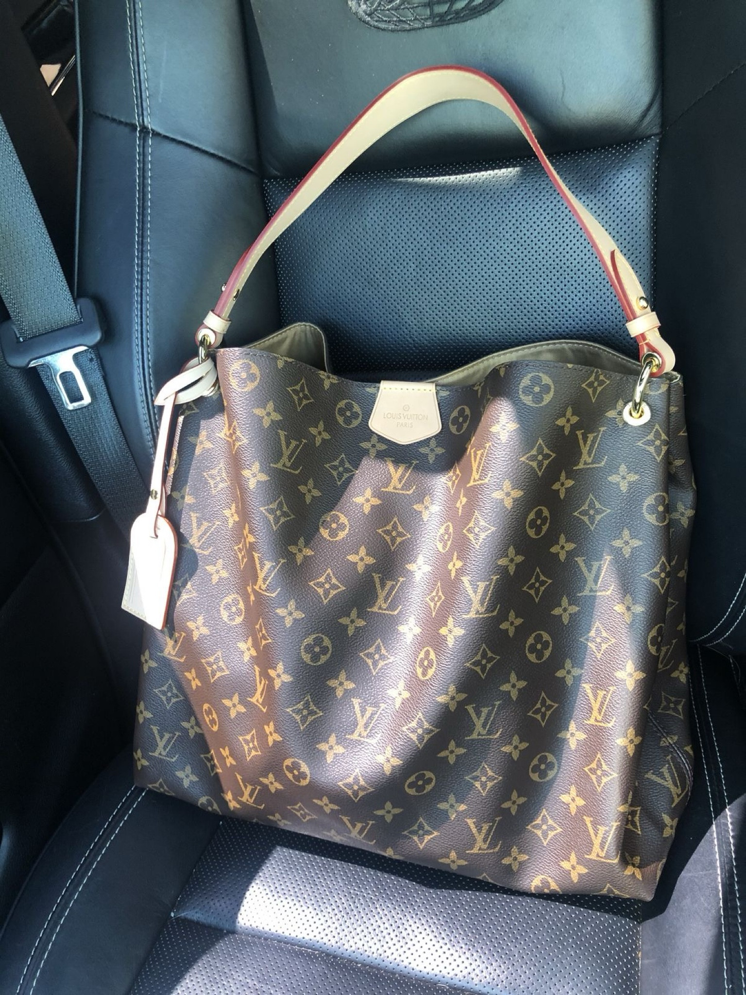 LV graceful 