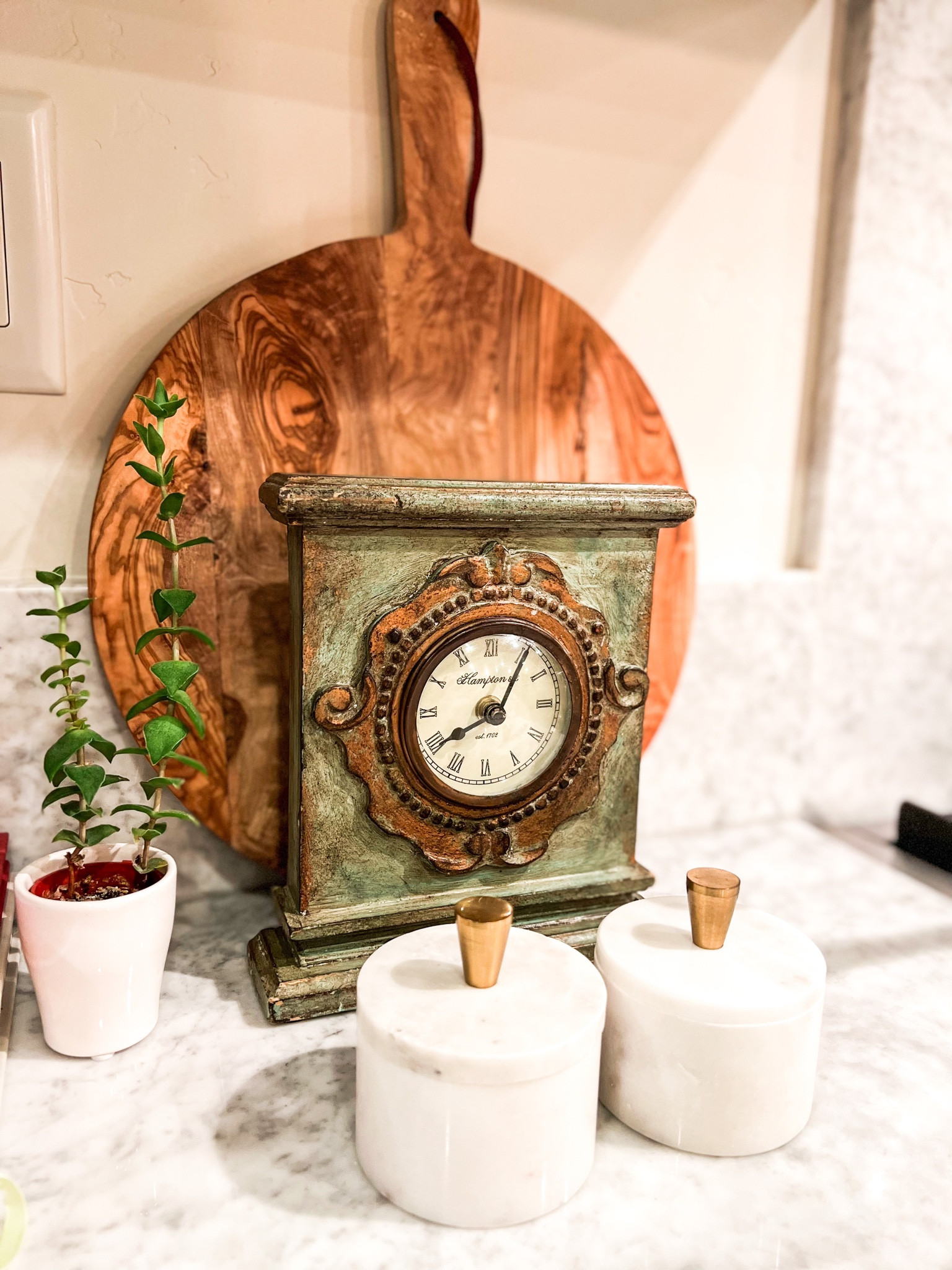White Marble Salt Cellar with Lid and Brass Knob // Salt & Pepper // Kitchen Decor // Kitchen Must Haves 

#LTKunder50 #LTKFind #LTKhome