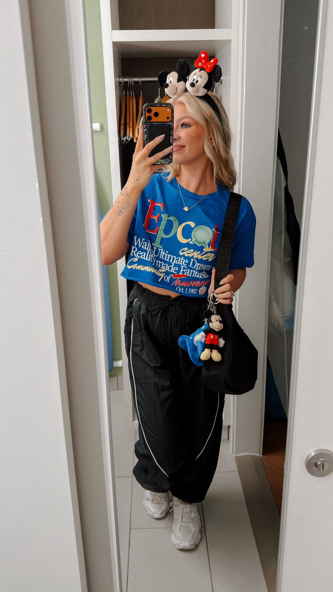 Epcot outfit idea 

#LTKStyleTip #LTKSeasonal #LTKActive