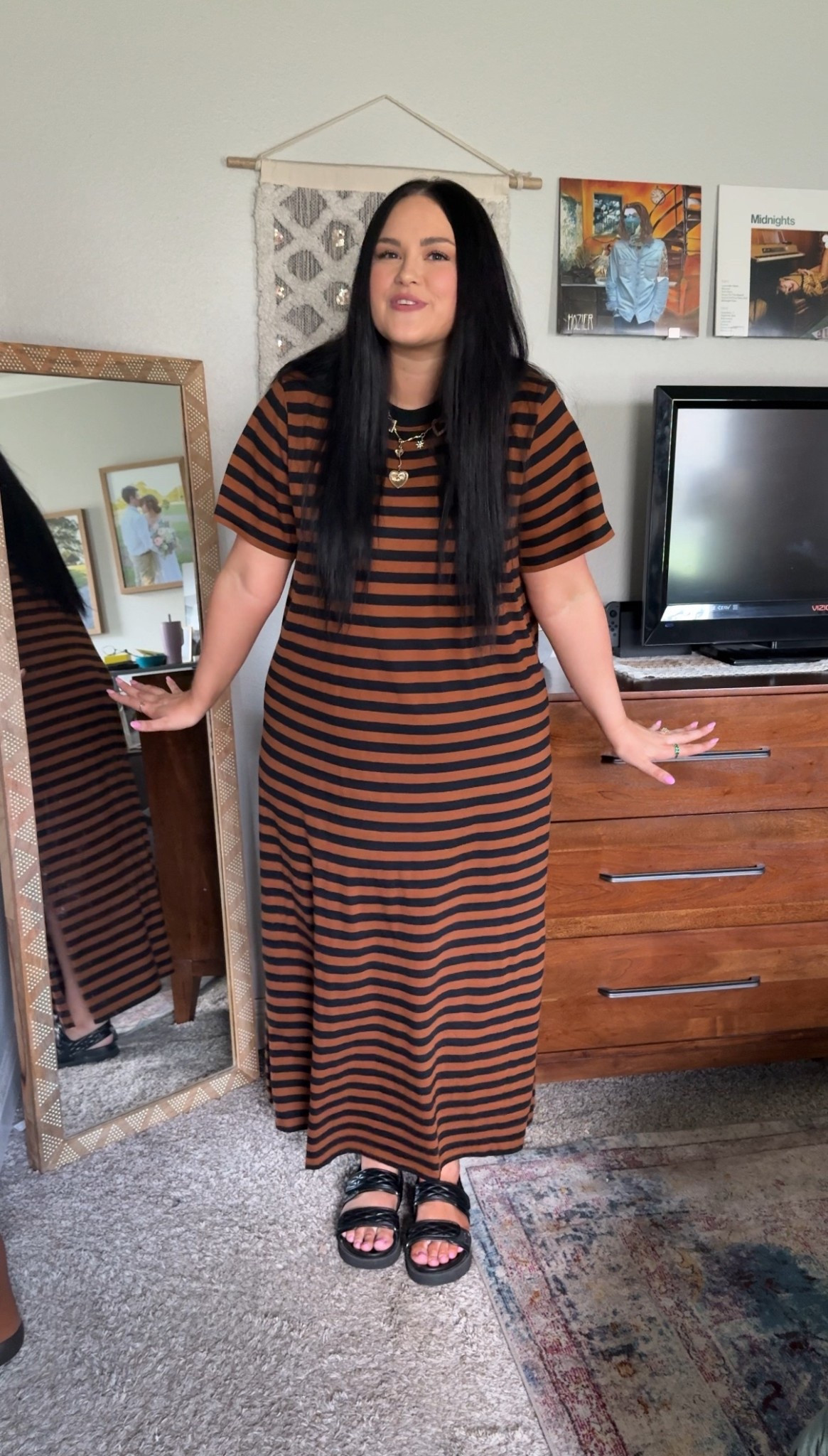 LOVE LOVE this dress! So perfect. Wearing XL

#LTKMidsize #LTKFindsUnder50 #LTKStyleTip