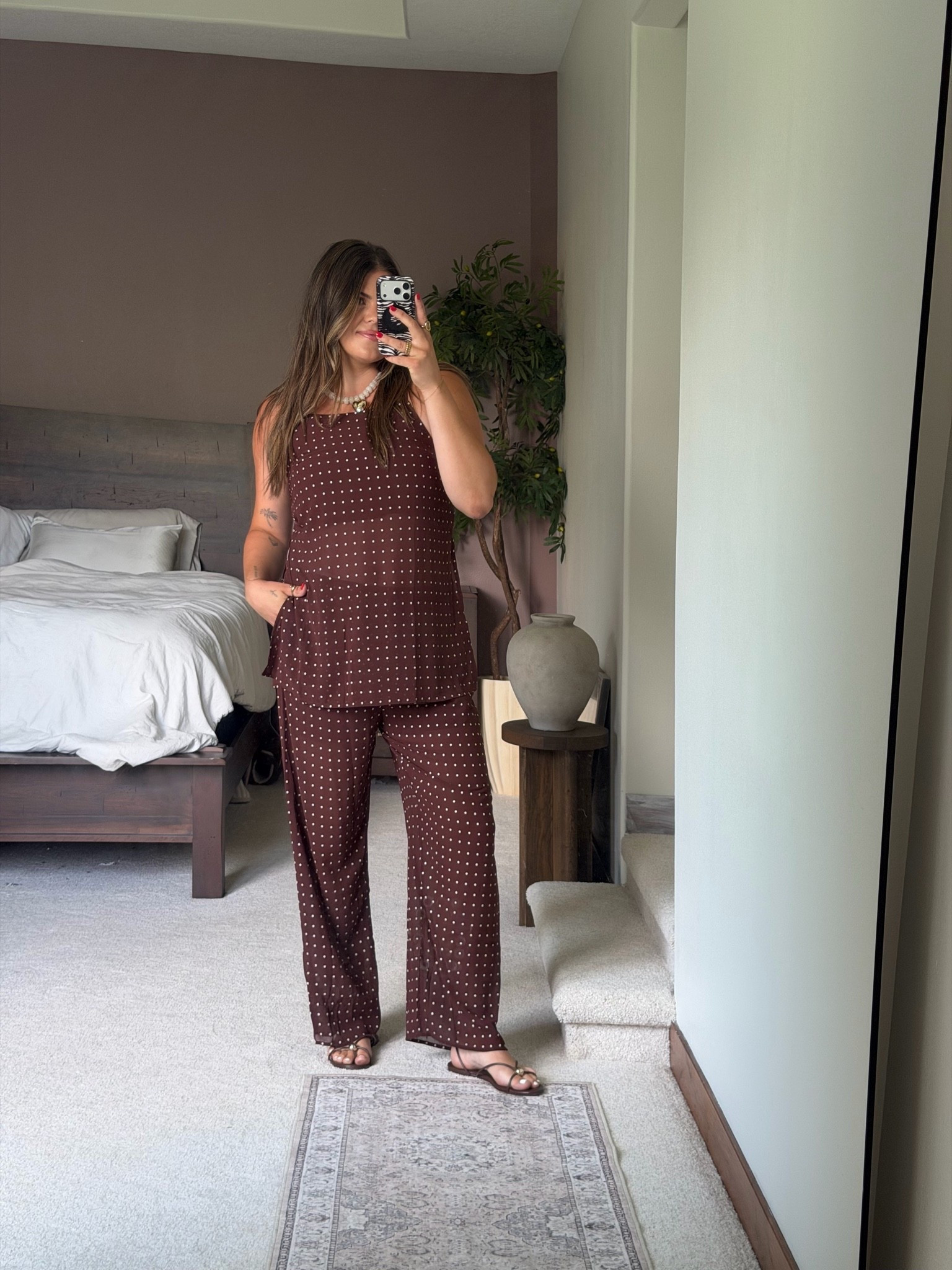 Amazon two-piece set for summer but would be perfect for vacation, resort or beach! Pants are more of a mid rise to low rise

Midsize, size 12, size 14, mom style, curvy outfit, thick tummy approved, Amazon 2026
