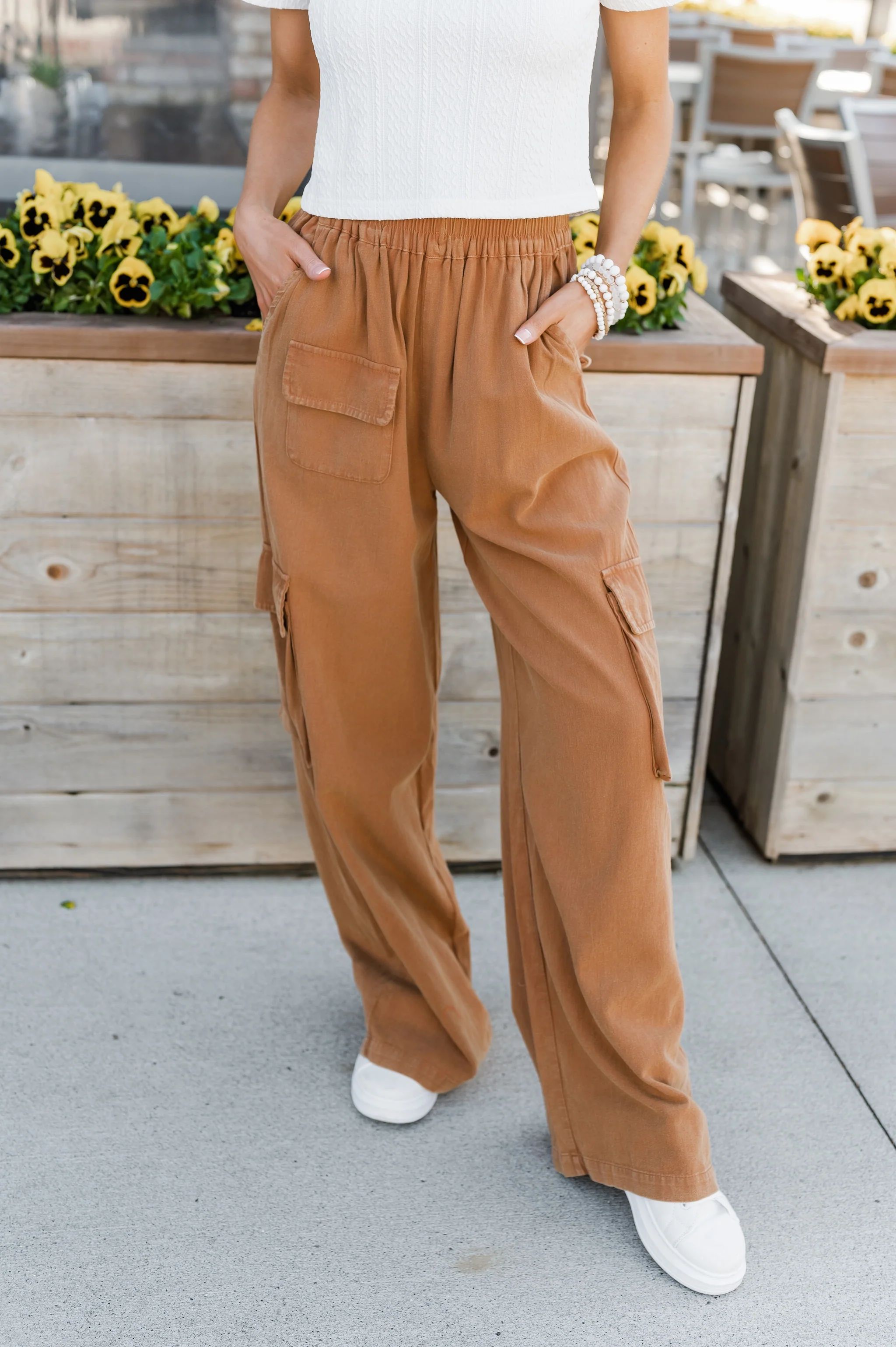 Lizzy Washed Cargo Pants | BluePeppermint Boutique