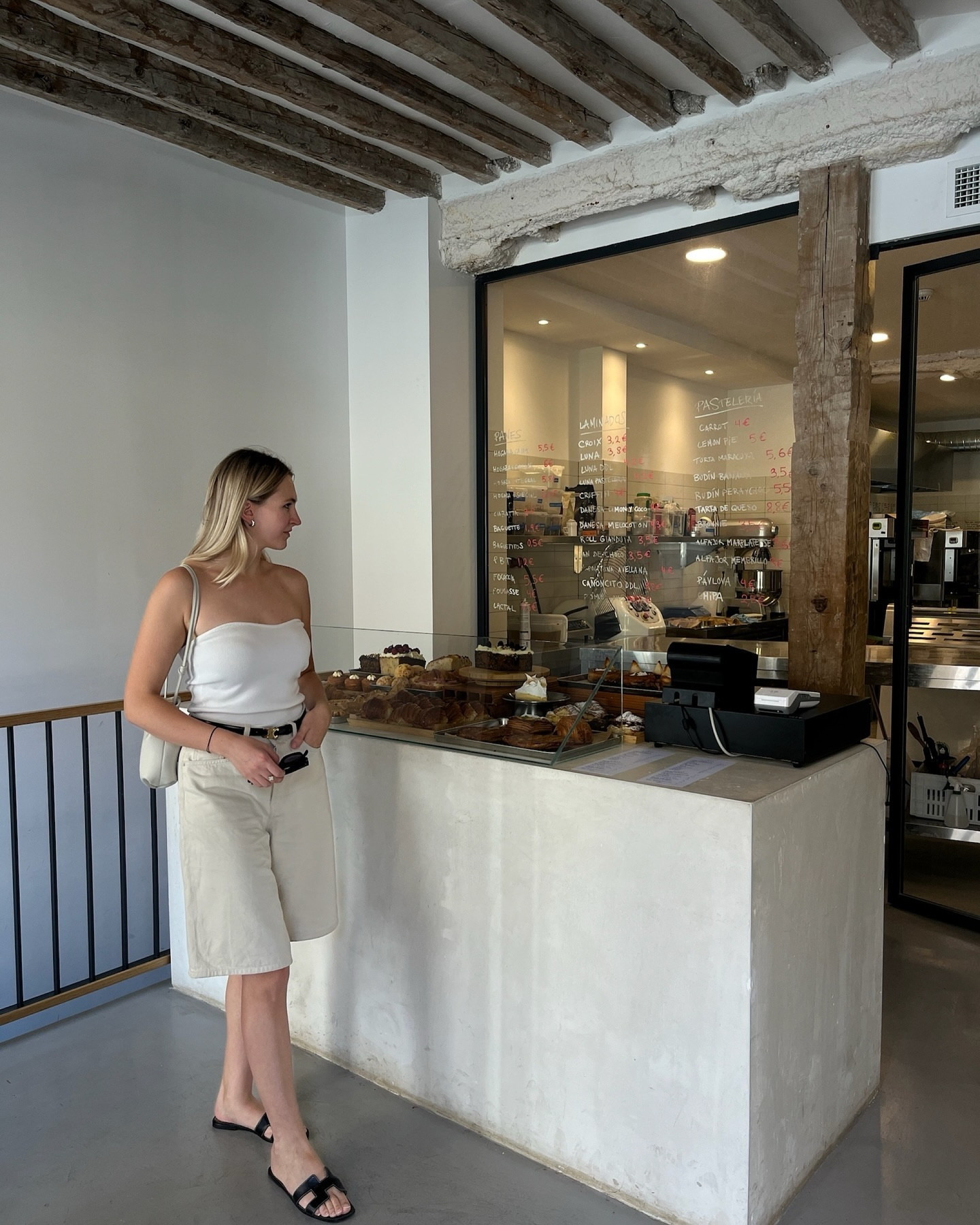 morning activity 🫶🏼🤍☕️ new fav spot 📍 @cuadramadrid save for your next trip to madrid, bakery and coffee shop, you would taste this orange 🍊 croissant yummy yummy 🤤