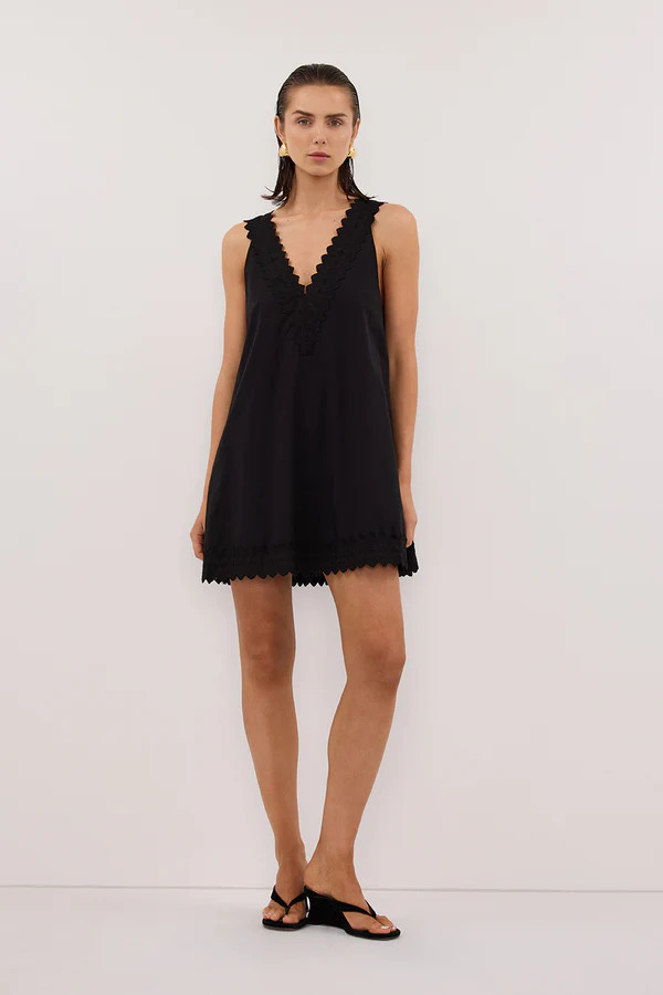 ANNABEL BLACK SLEEVELESS V NECK MINI DRESS | DISSH