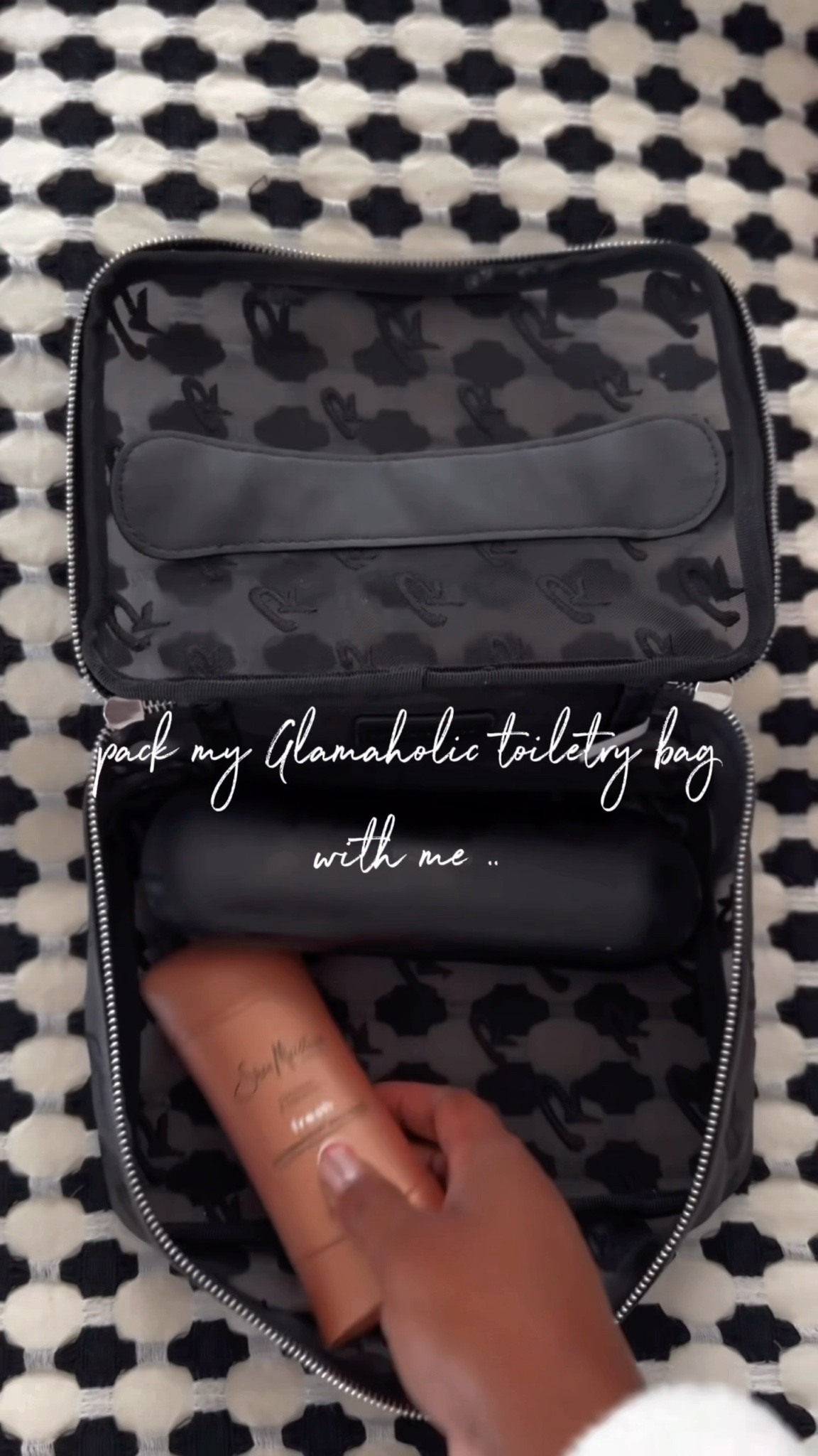 A travel must have 🫰🏾

#LTKFindsUnder100 #LTKItBag