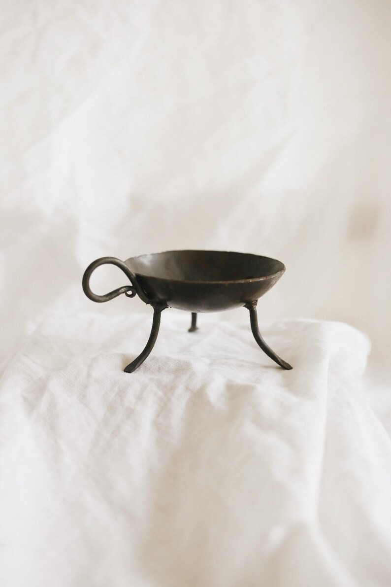 Vintage Cast Iron Candle Holder With Handle and Legs - Etsy | Etsy (US)